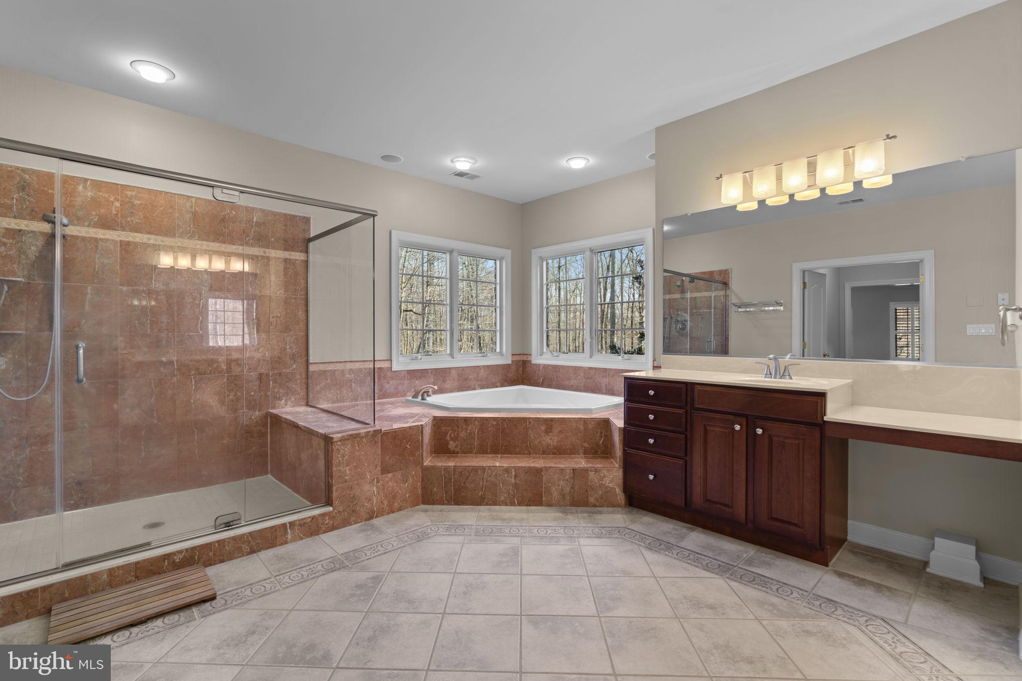 HAWKSFIELD ESTATES - Residential