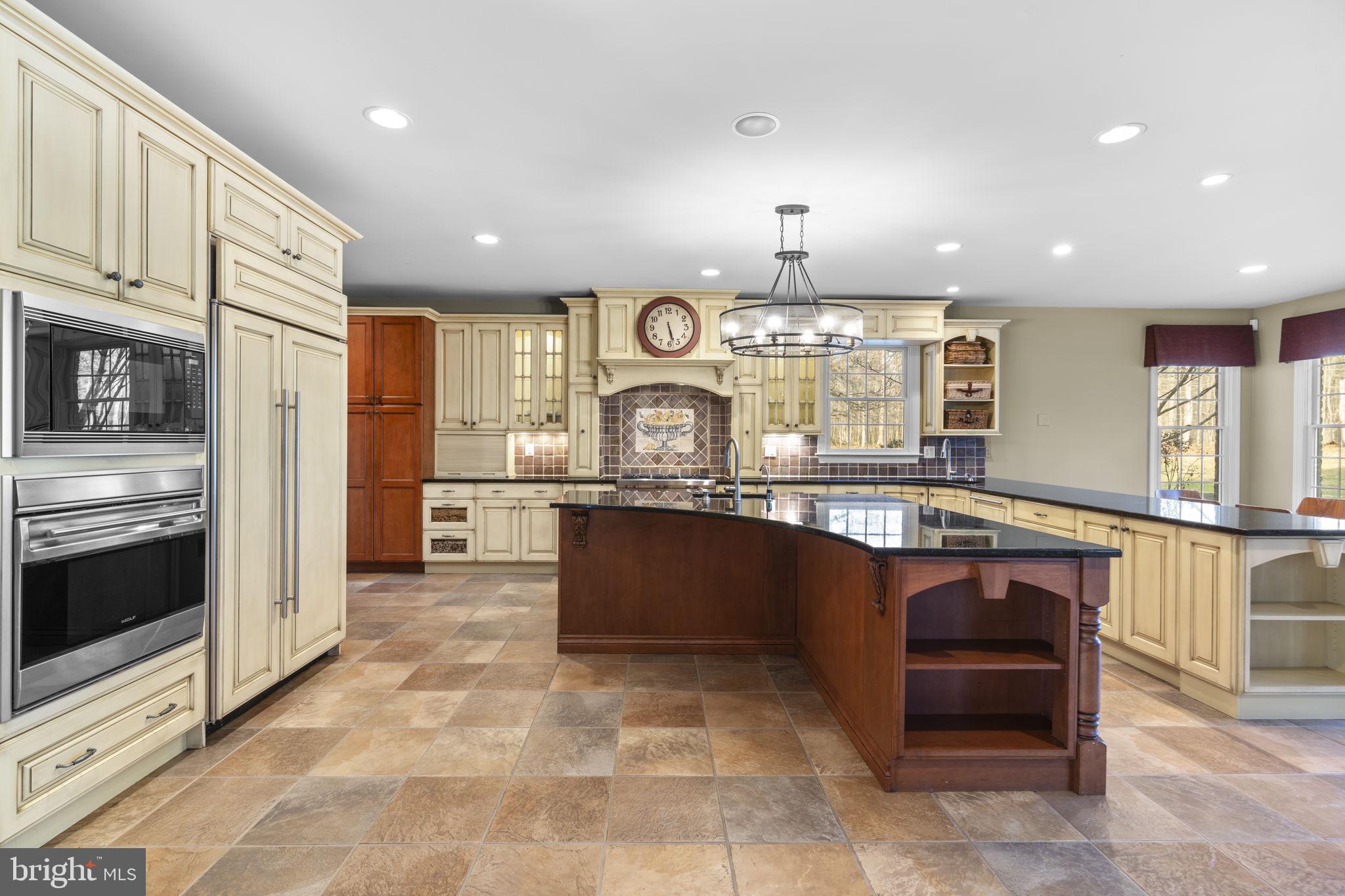 HAWKSFIELD ESTATES - Residential