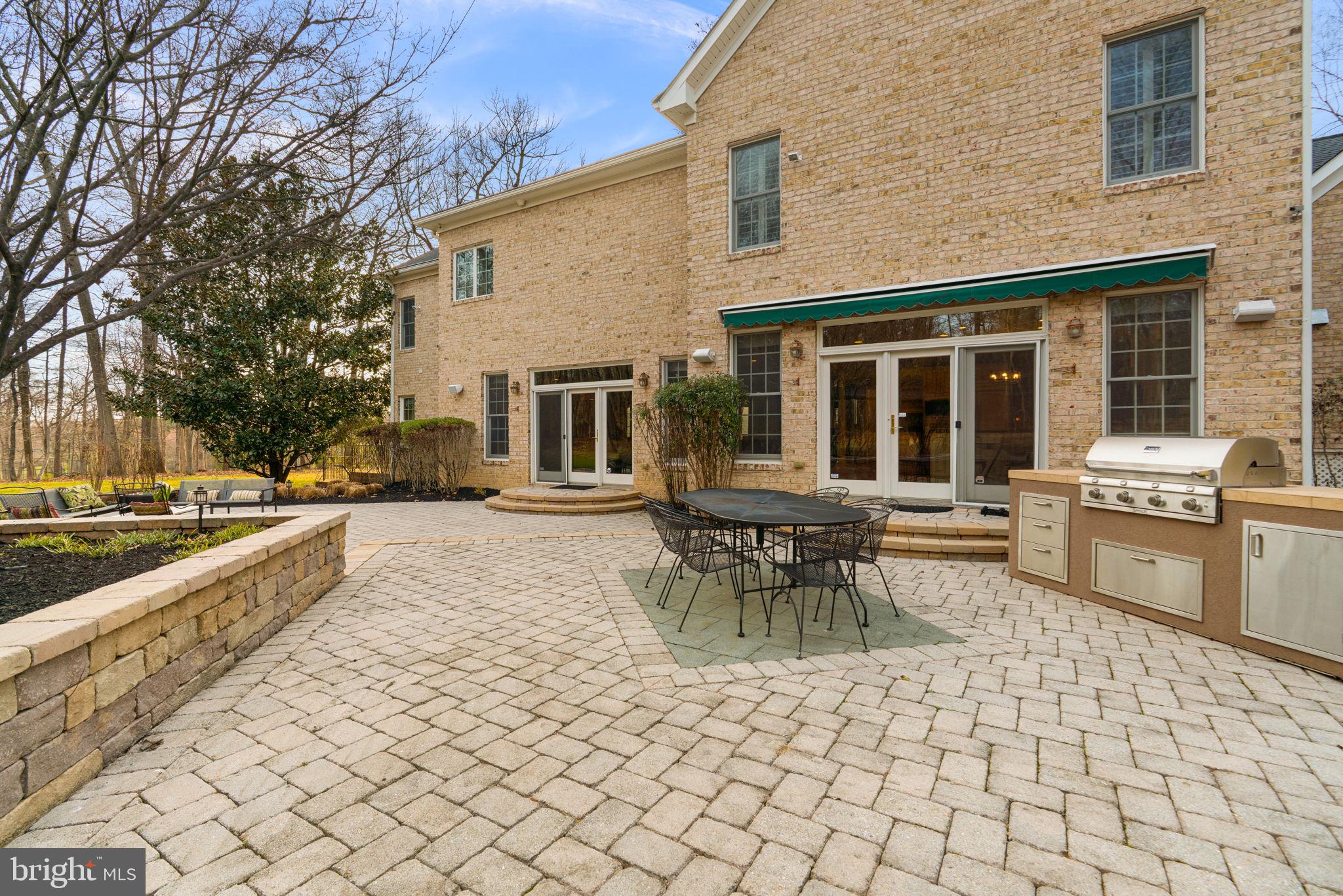 HAWKSFIELD ESTATES - Residential