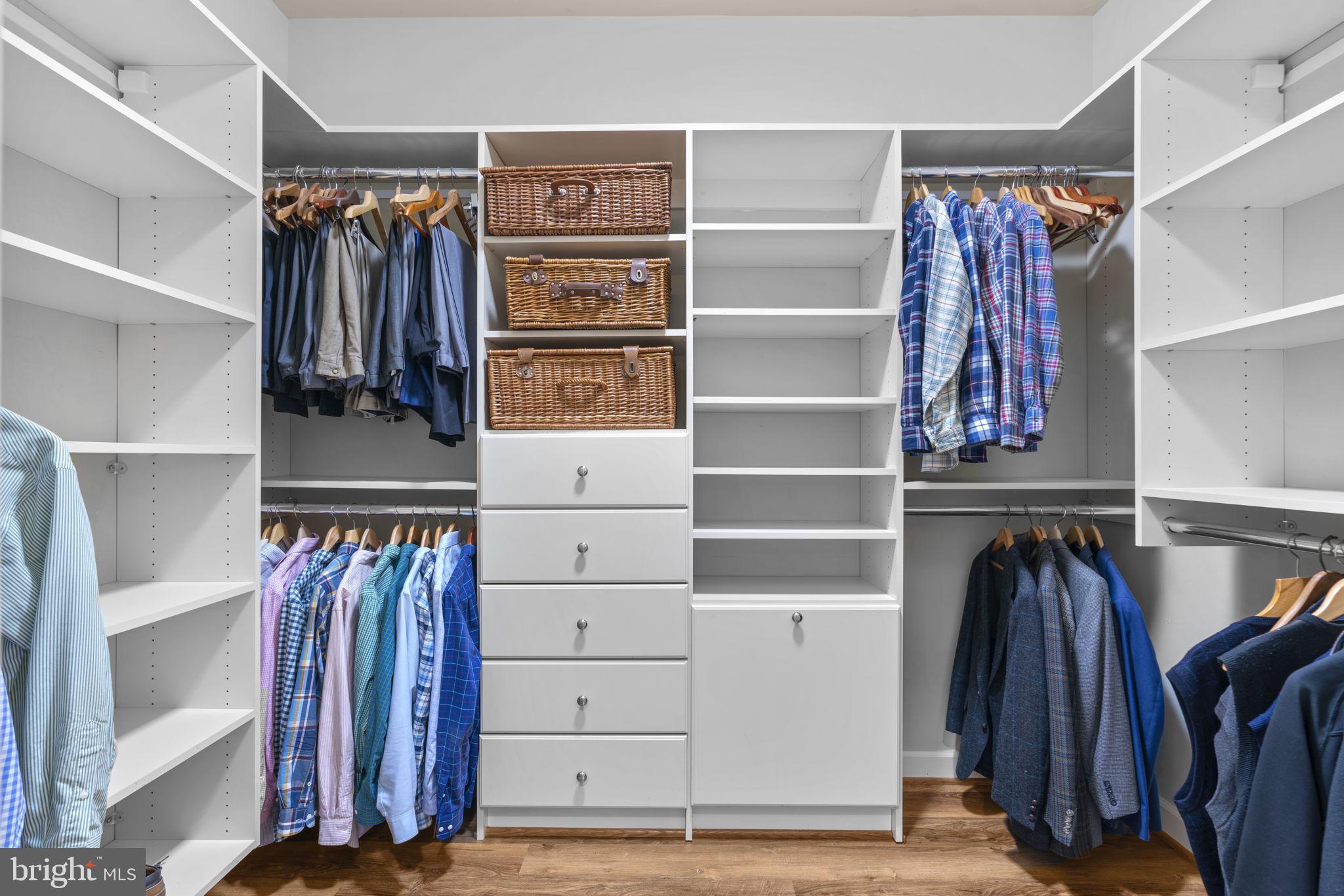 HAWKSFIELD ESTATES - Residential