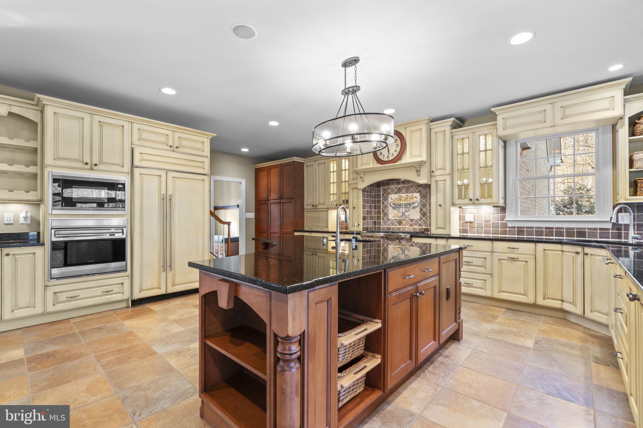 HAWKSFIELD ESTATES - Residential