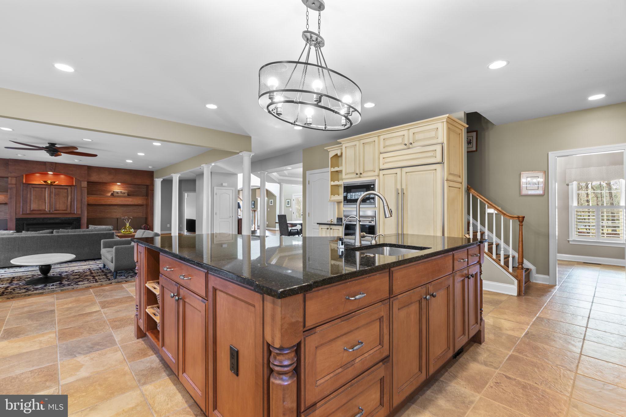 HAWKSFIELD ESTATES - Residential