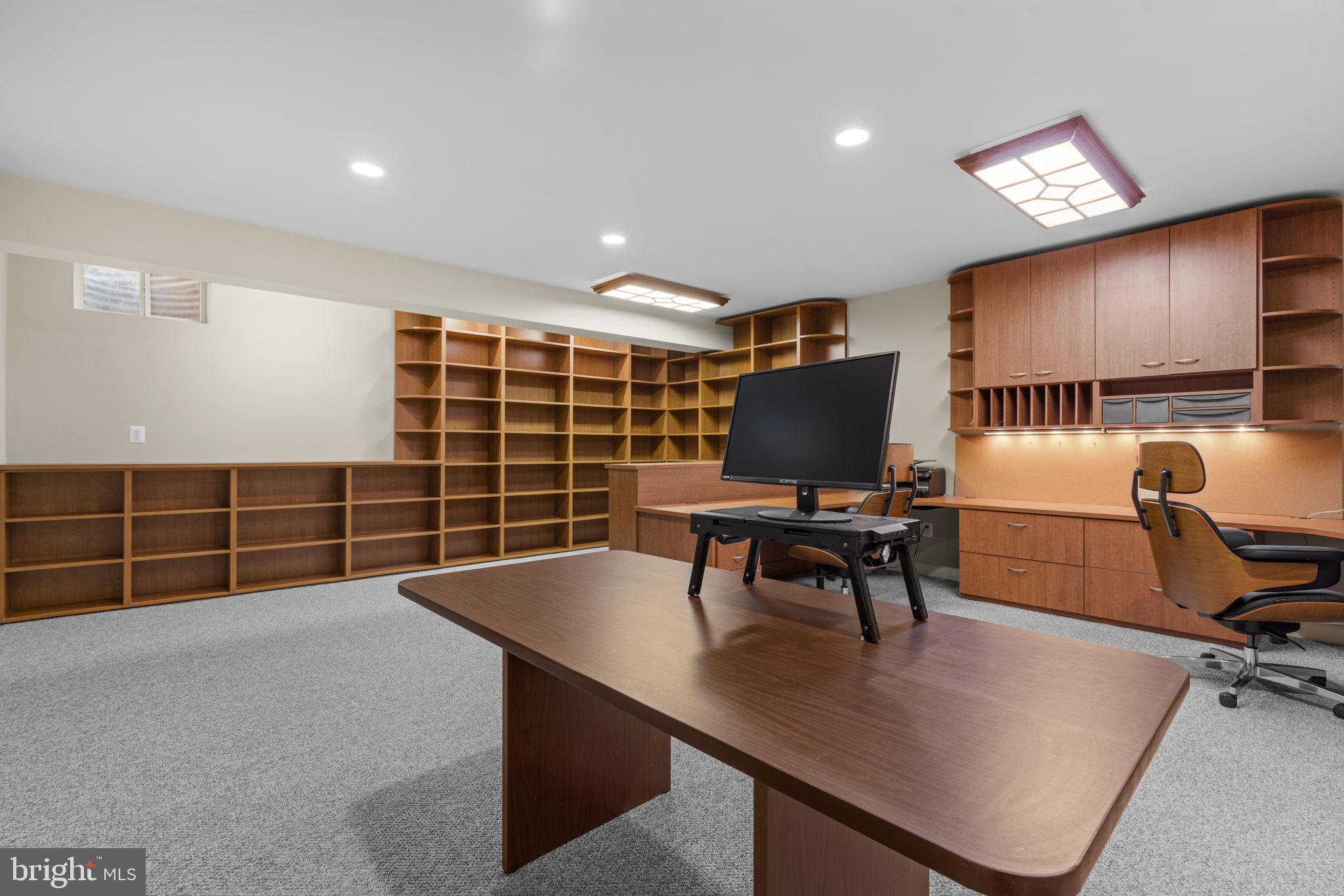 HAWKSFIELD ESTATES - Residential