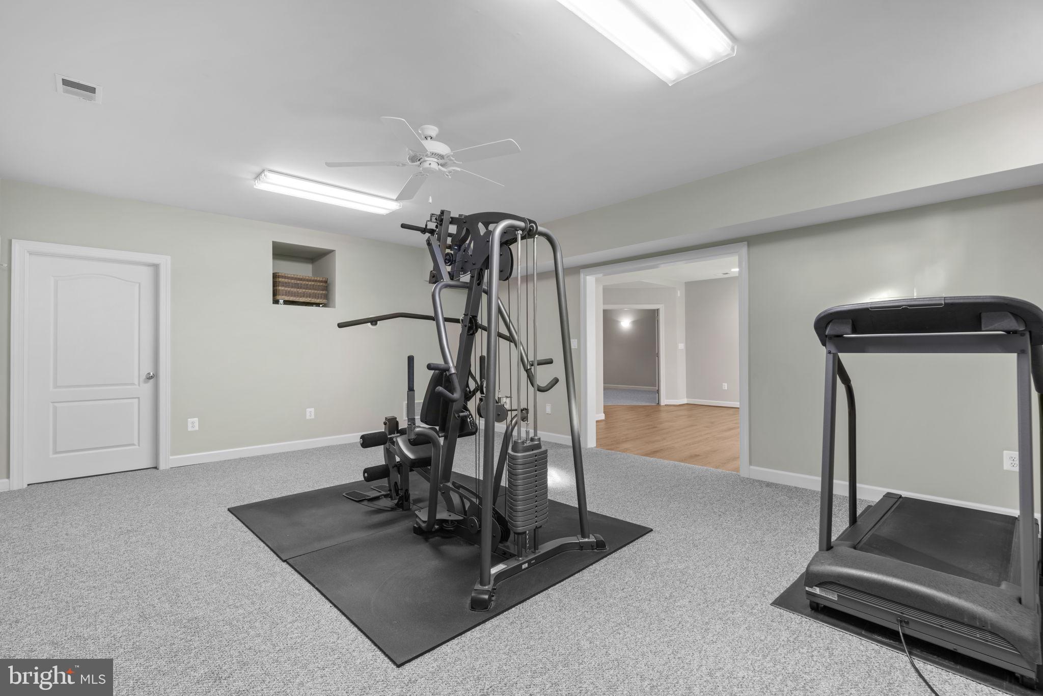 HAWKSFIELD ESTATES - Residential