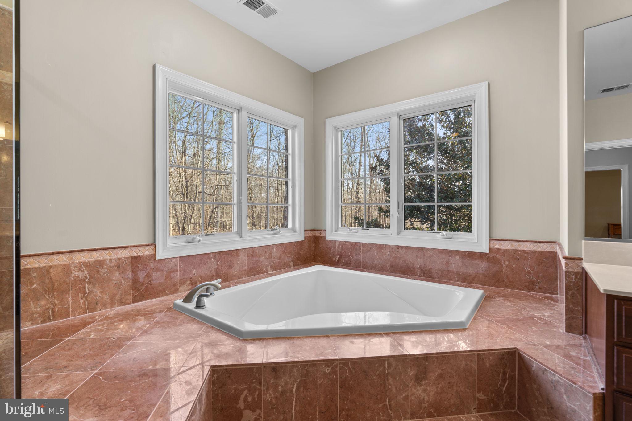 HAWKSFIELD ESTATES - Residential