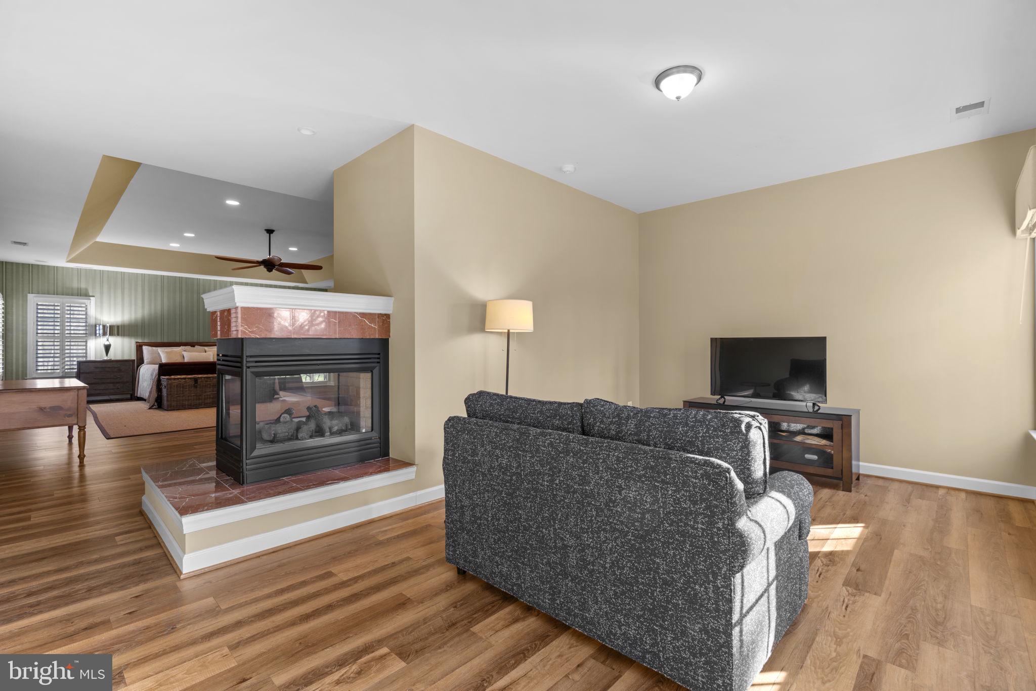 HAWKSFIELD ESTATES - Residential