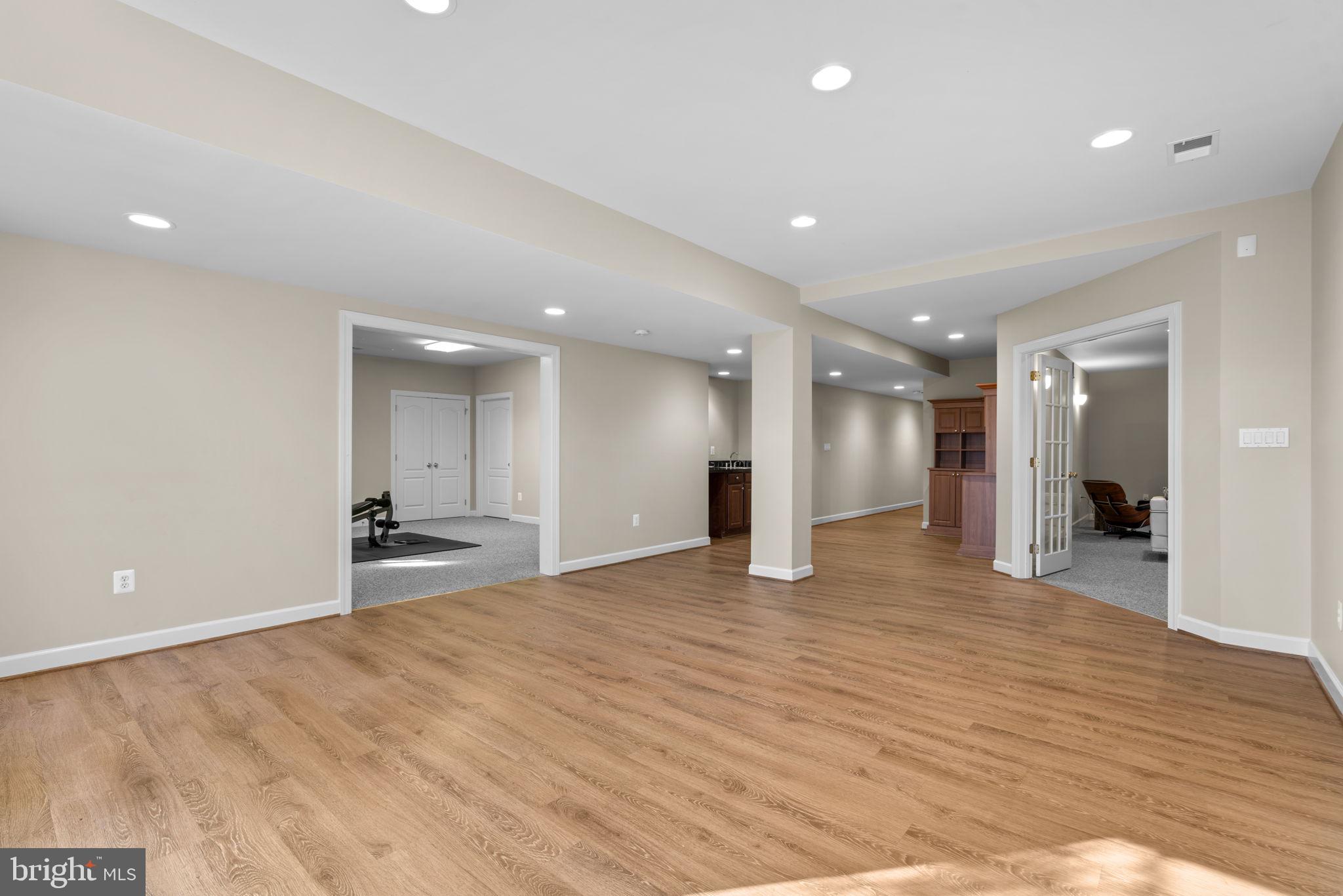 HAWKSFIELD ESTATES - Residential