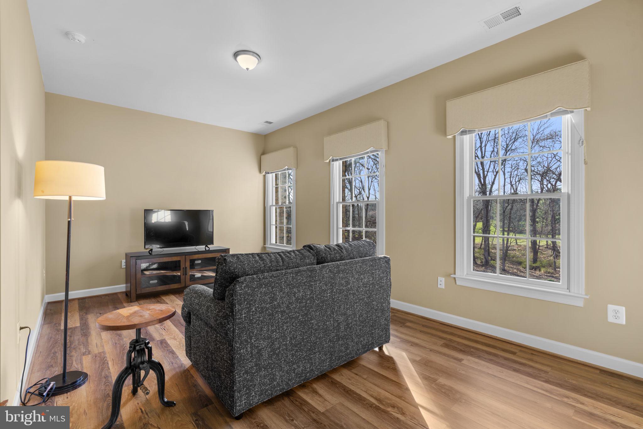 HAWKSFIELD ESTATES - Residential