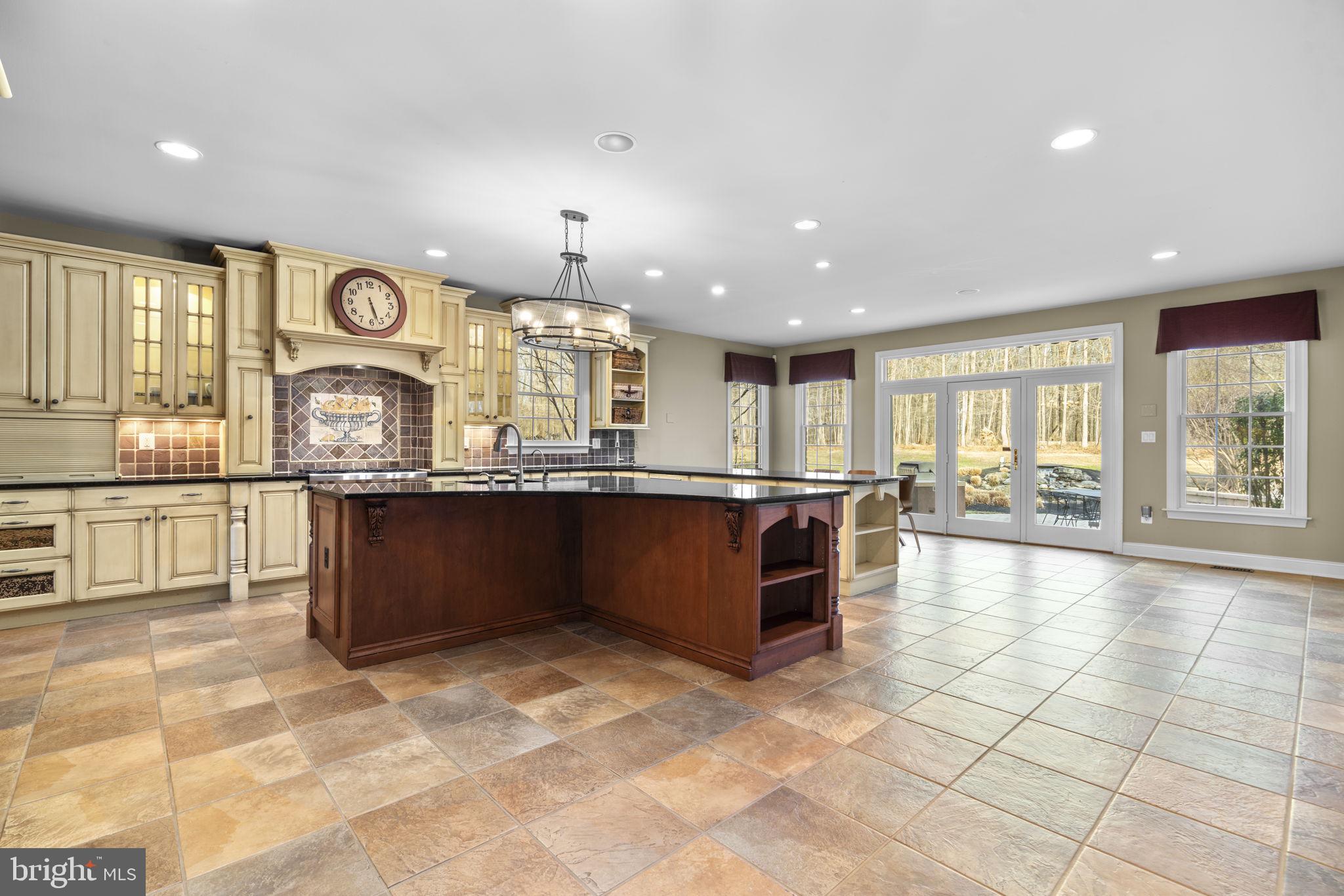 HAWKSFIELD ESTATES - Residential