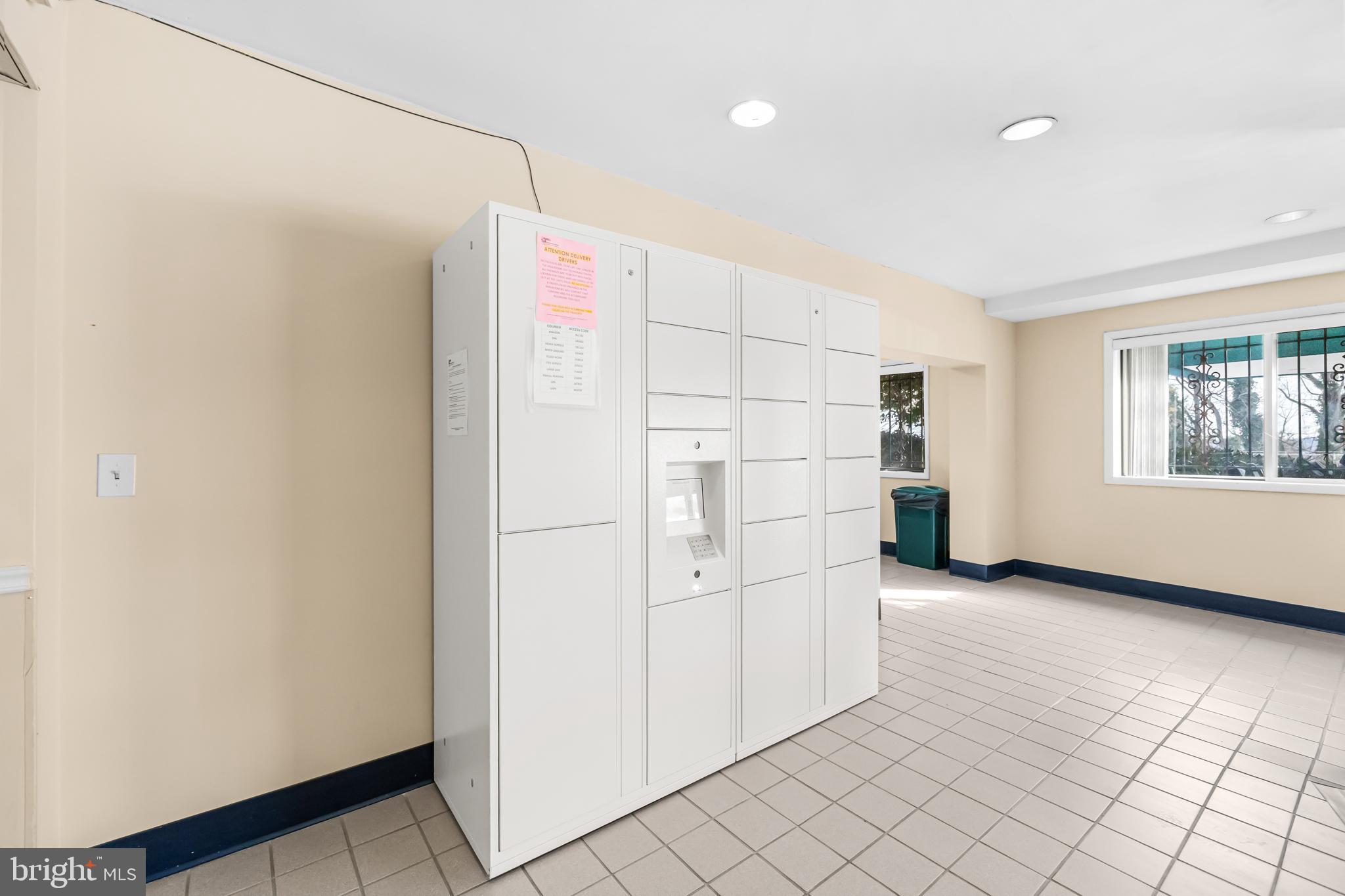 COLUMBIA KNOLL - Residential