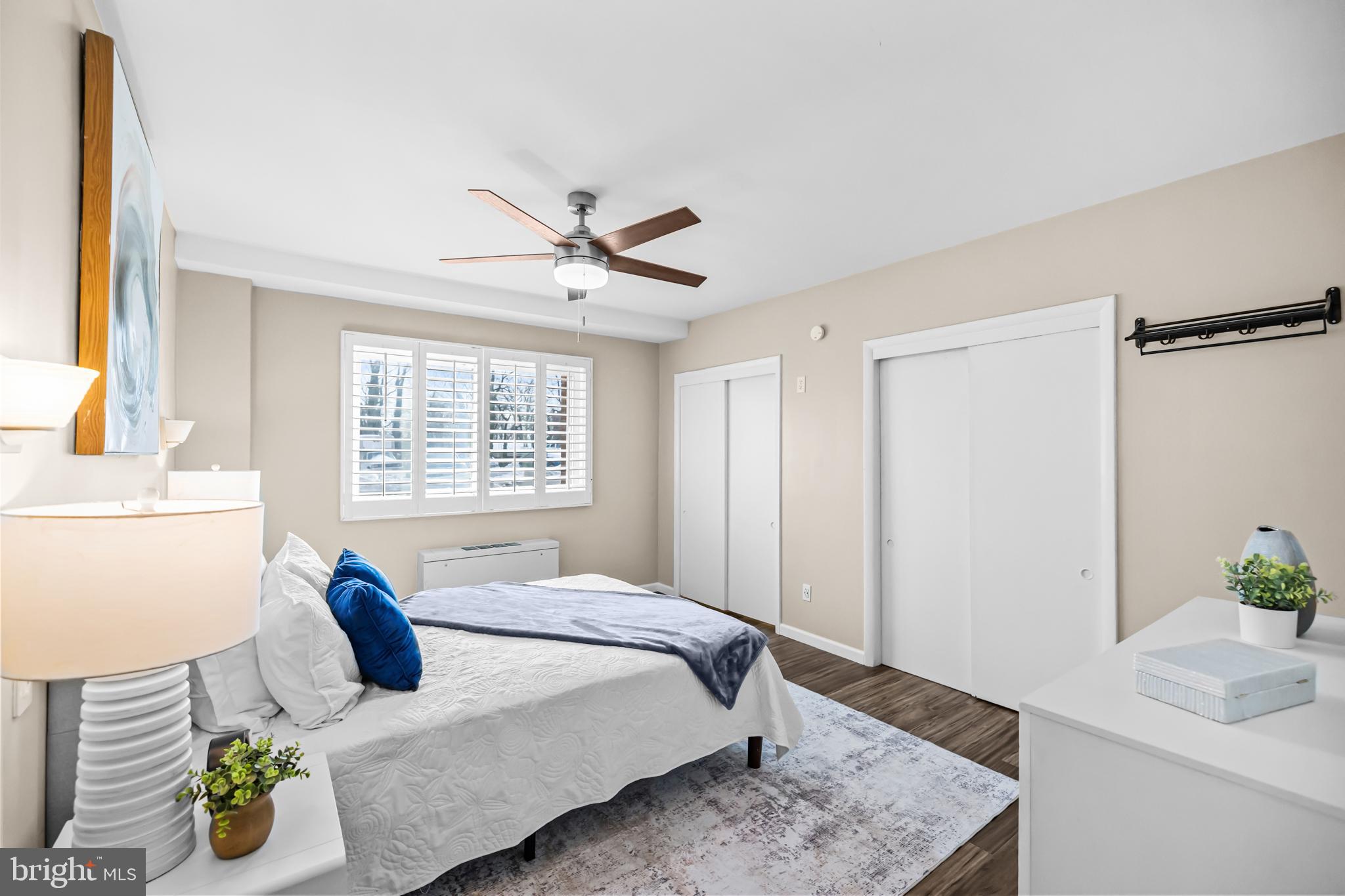 COLUMBIA KNOLL - Residential