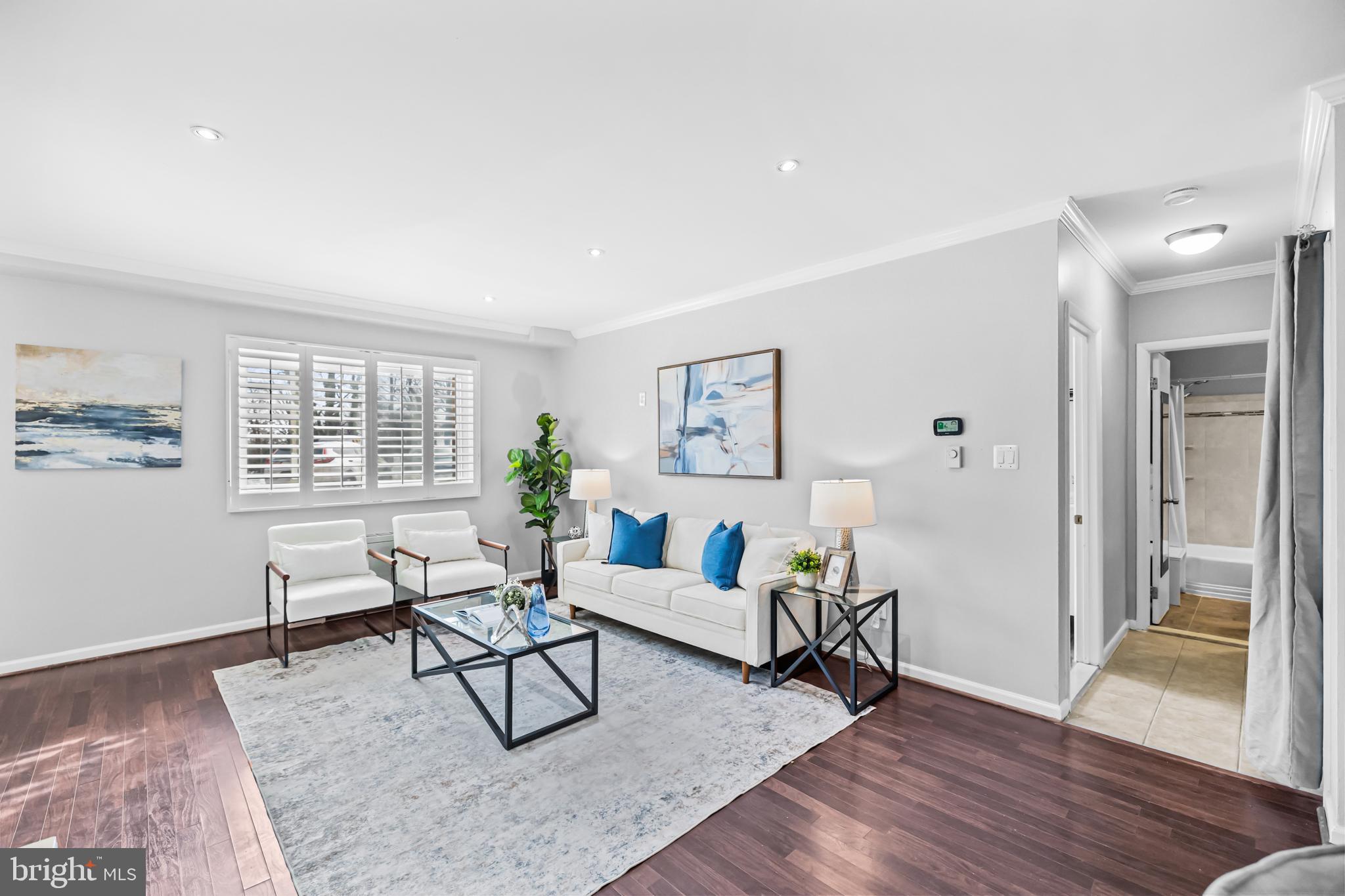 COLUMBIA KNOLL - Residential