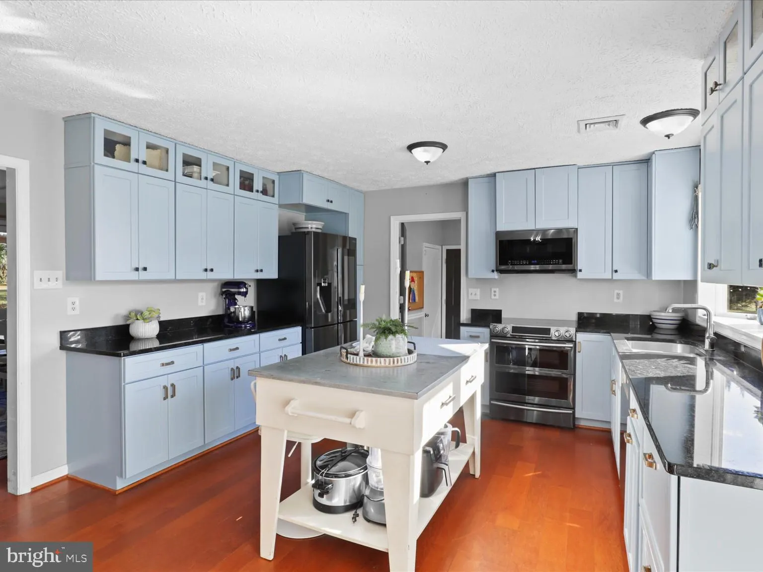 Marshall, Virginia 20115, United States, 5 Bedrooms Bedrooms, ,3 BathroomsBathrooms,Residential,Coming Soon,234718