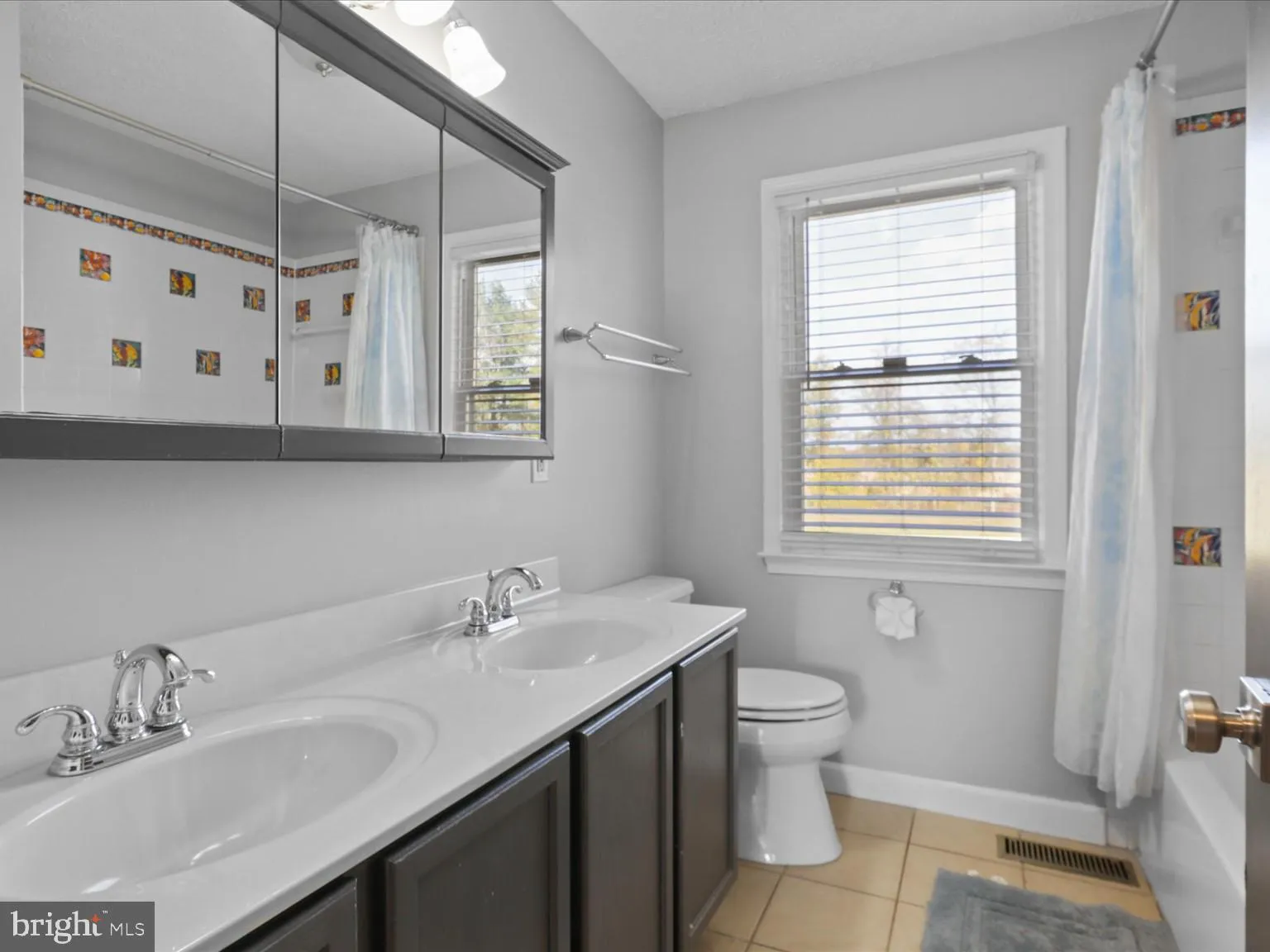 Marshall, Virginia 20115, United States, 5 Bedrooms Bedrooms, ,3 BathroomsBathrooms,Residential,Coming Soon,234718