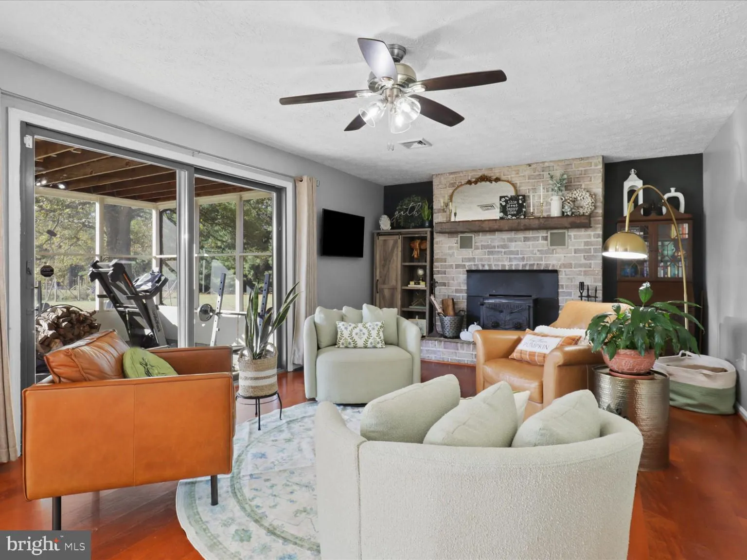 Marshall, Virginia 20115, United States, 5 Bedrooms Bedrooms, ,3 BathroomsBathrooms,Residential,Coming Soon,234718