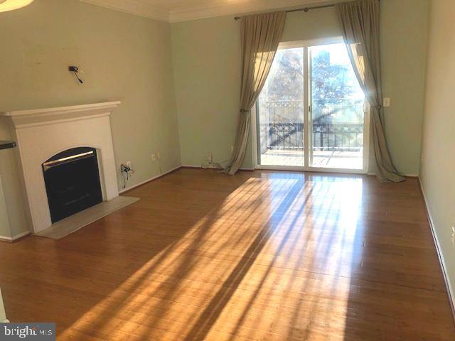 1601 SPRING GATE DRIVE 1214