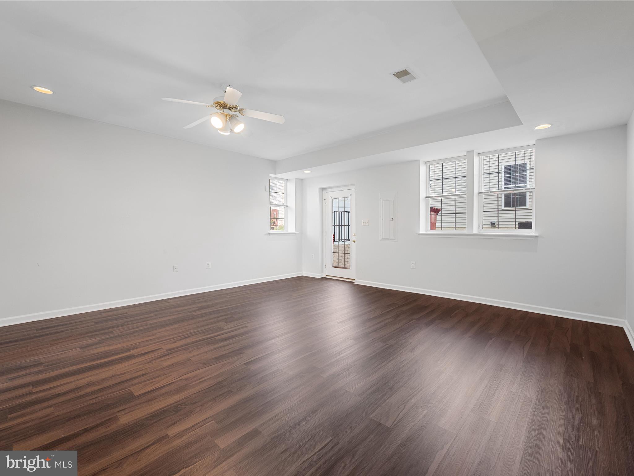 HUNTFIELD - Residential