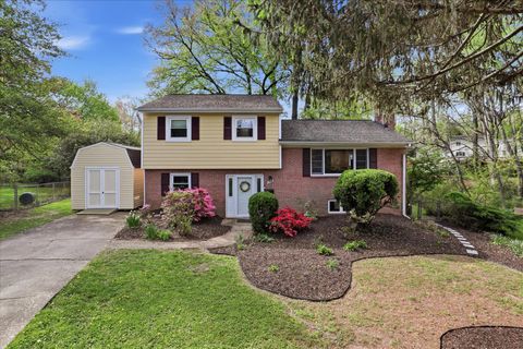 6912 30TH STREET N ARLINGTON VA 22213