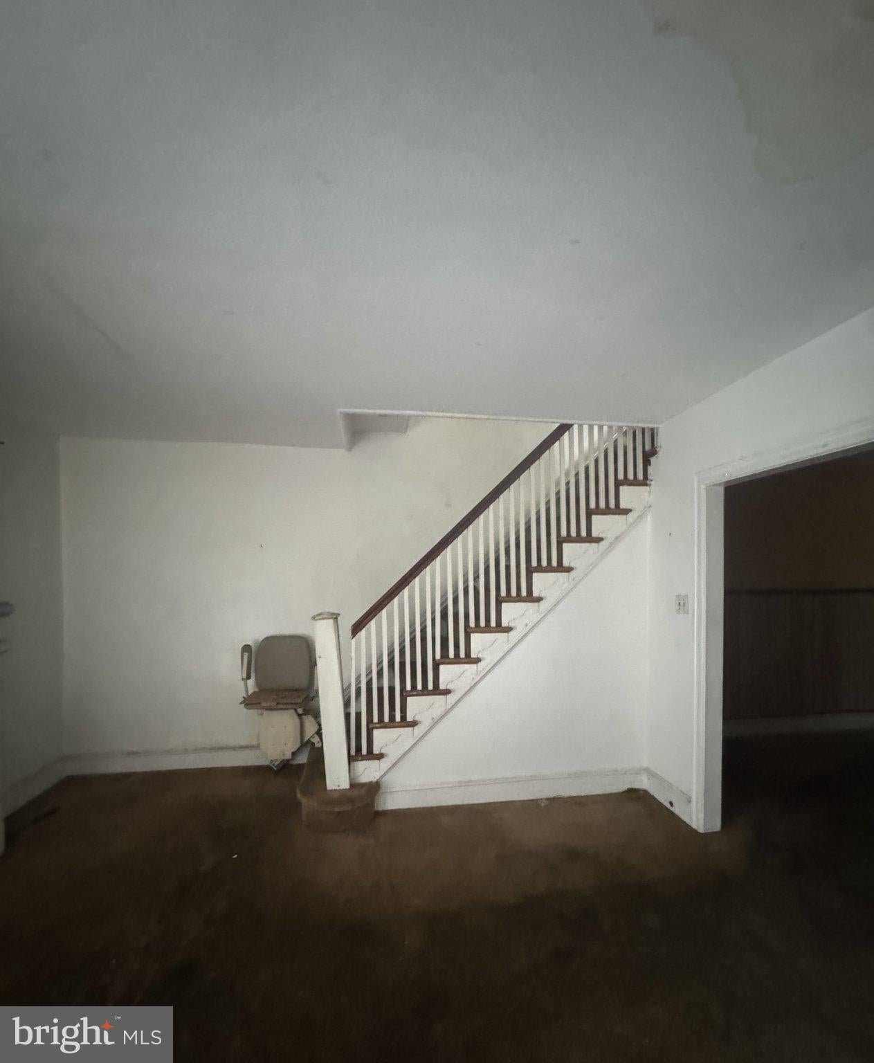 418 W MENTOR STREET