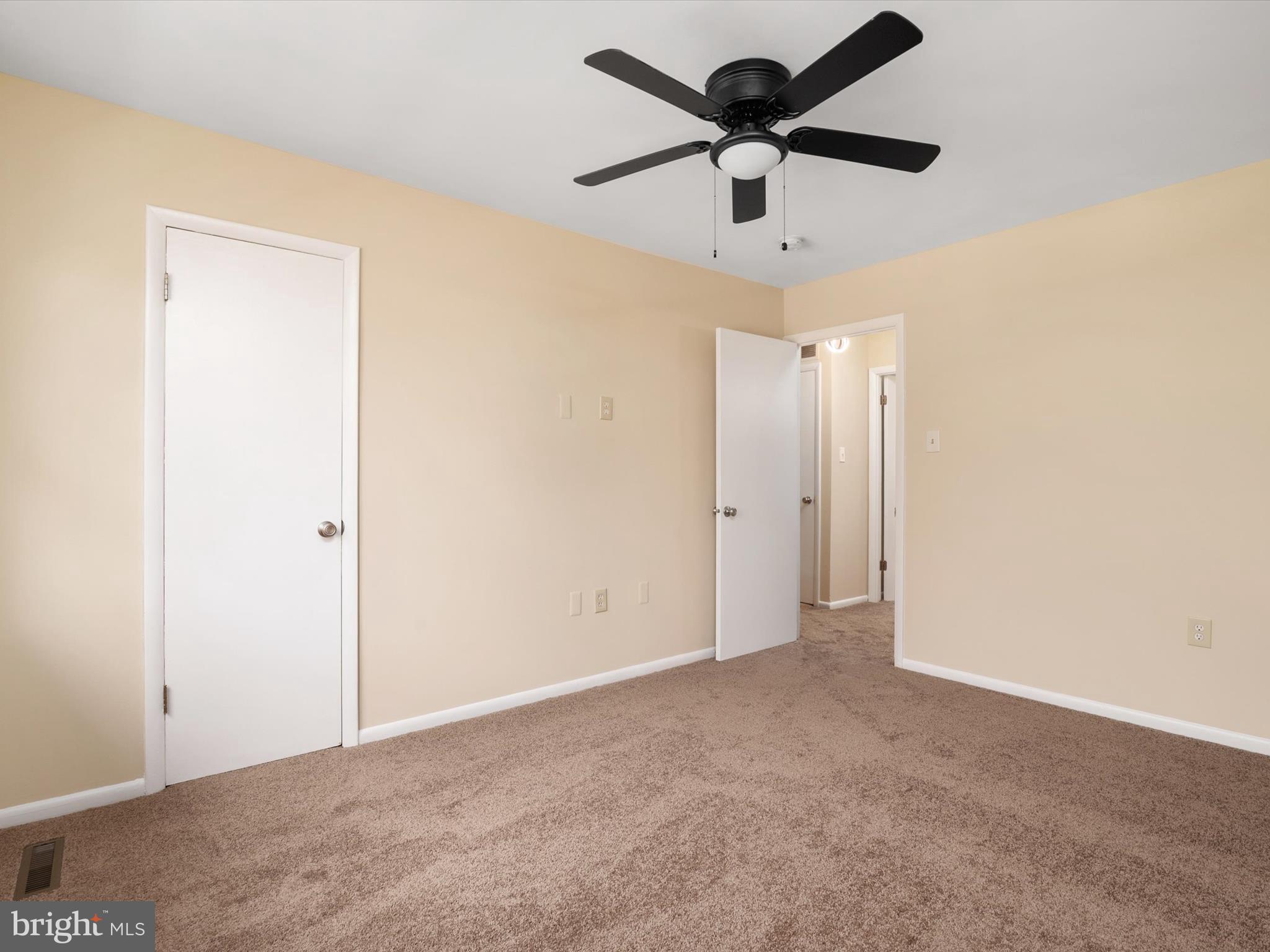 SUSSEX SQUARE CONDO - Residential