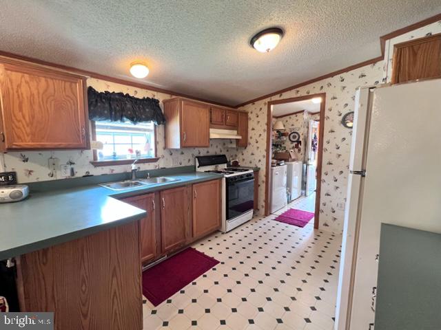 VILLAGE OF CECIL WOODS - Residential