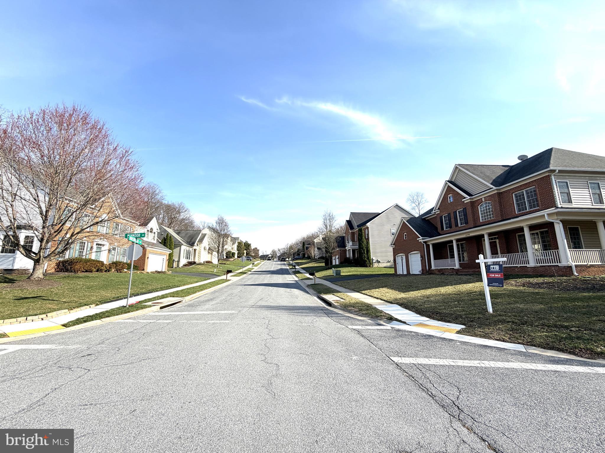 WINDSOR KNOLLS - Residential