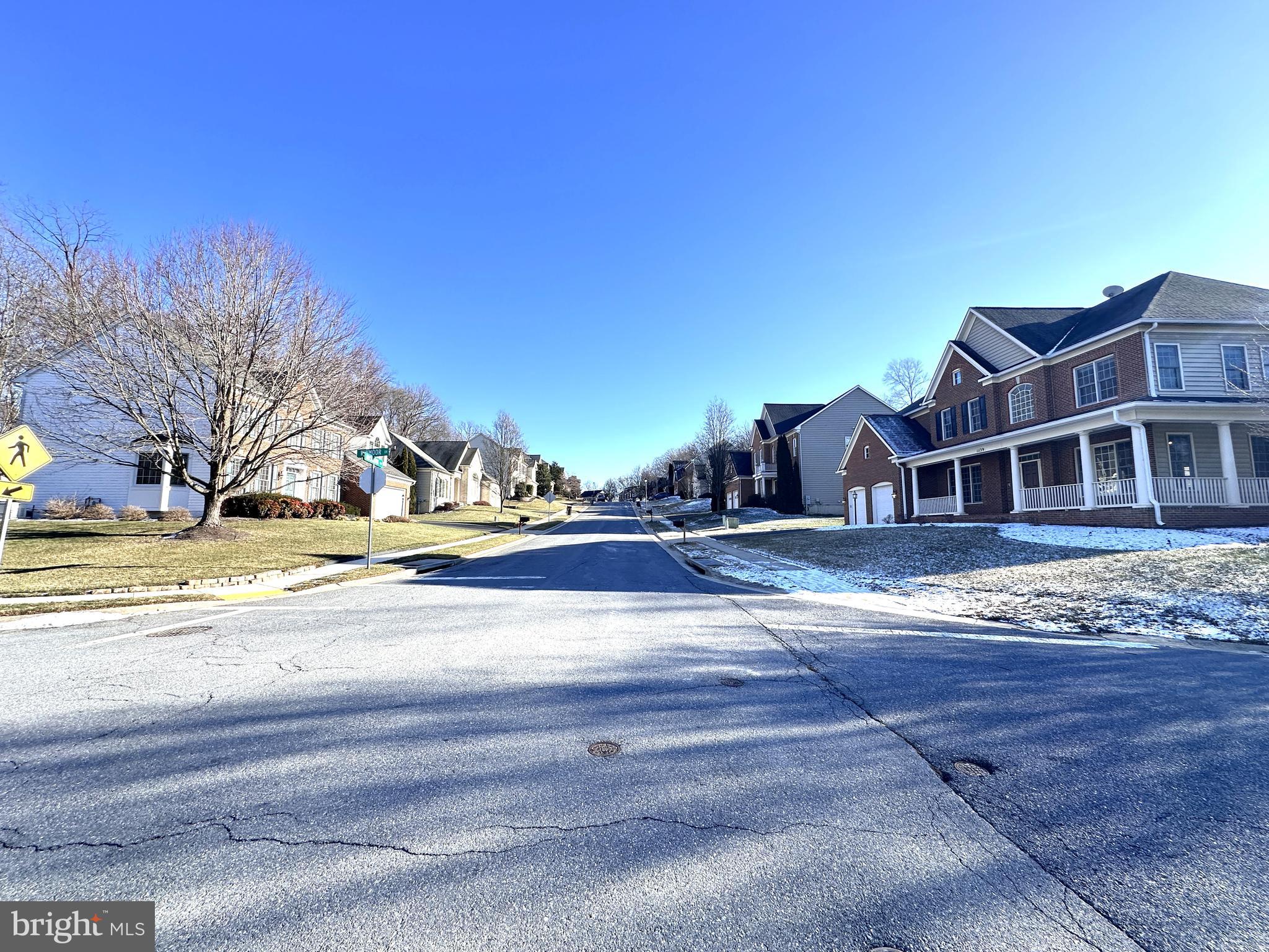 WINDSOR KNOLLS - Residential