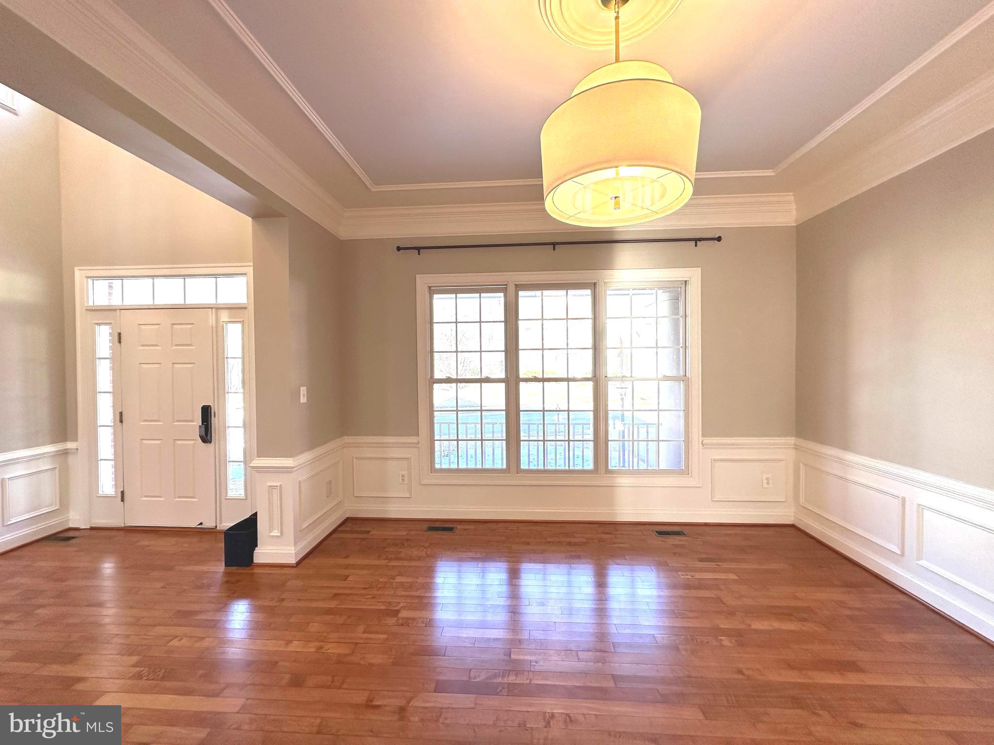 WINDSOR KNOLLS - Residential