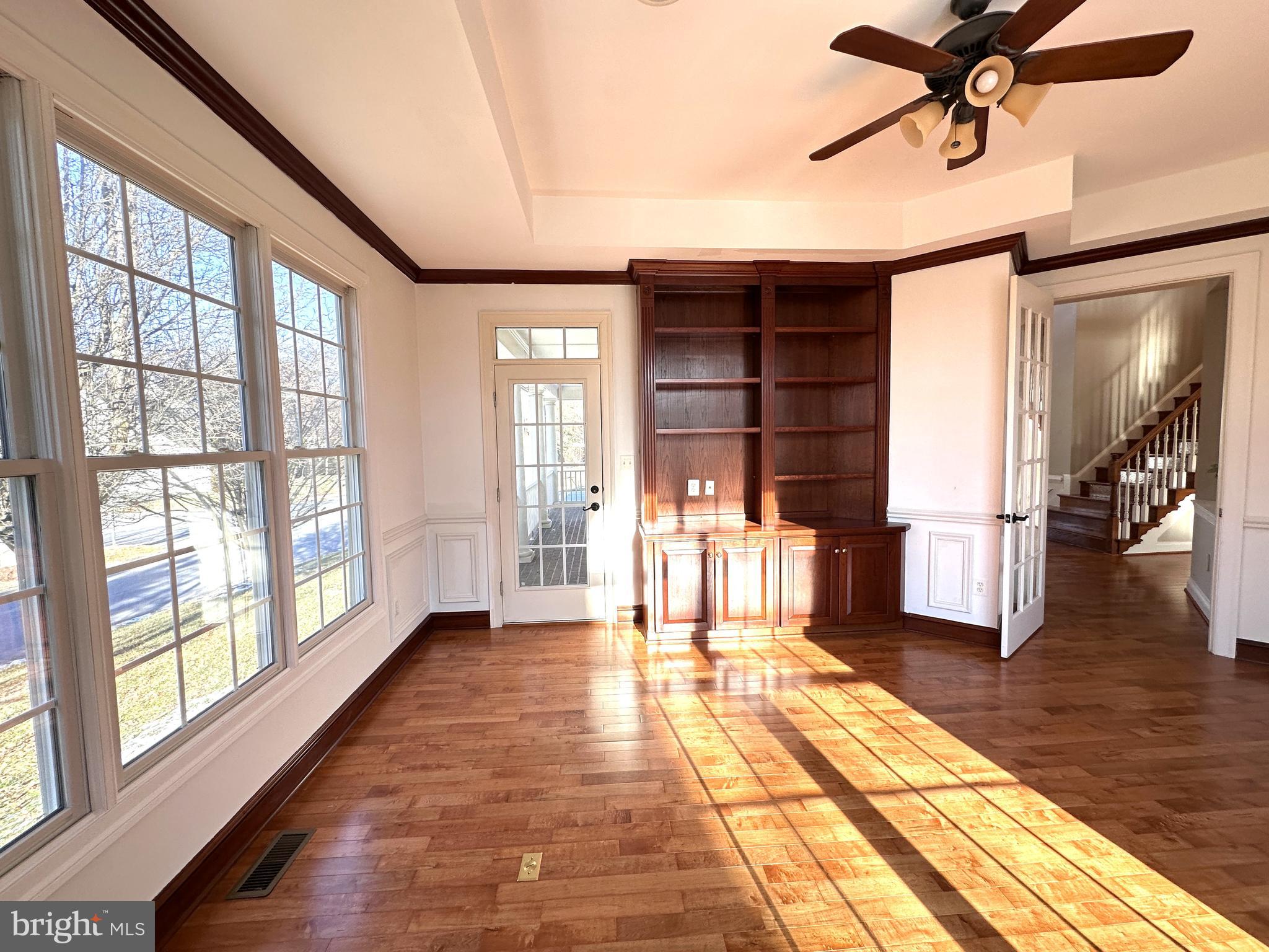 WINDSOR KNOLLS - Residential