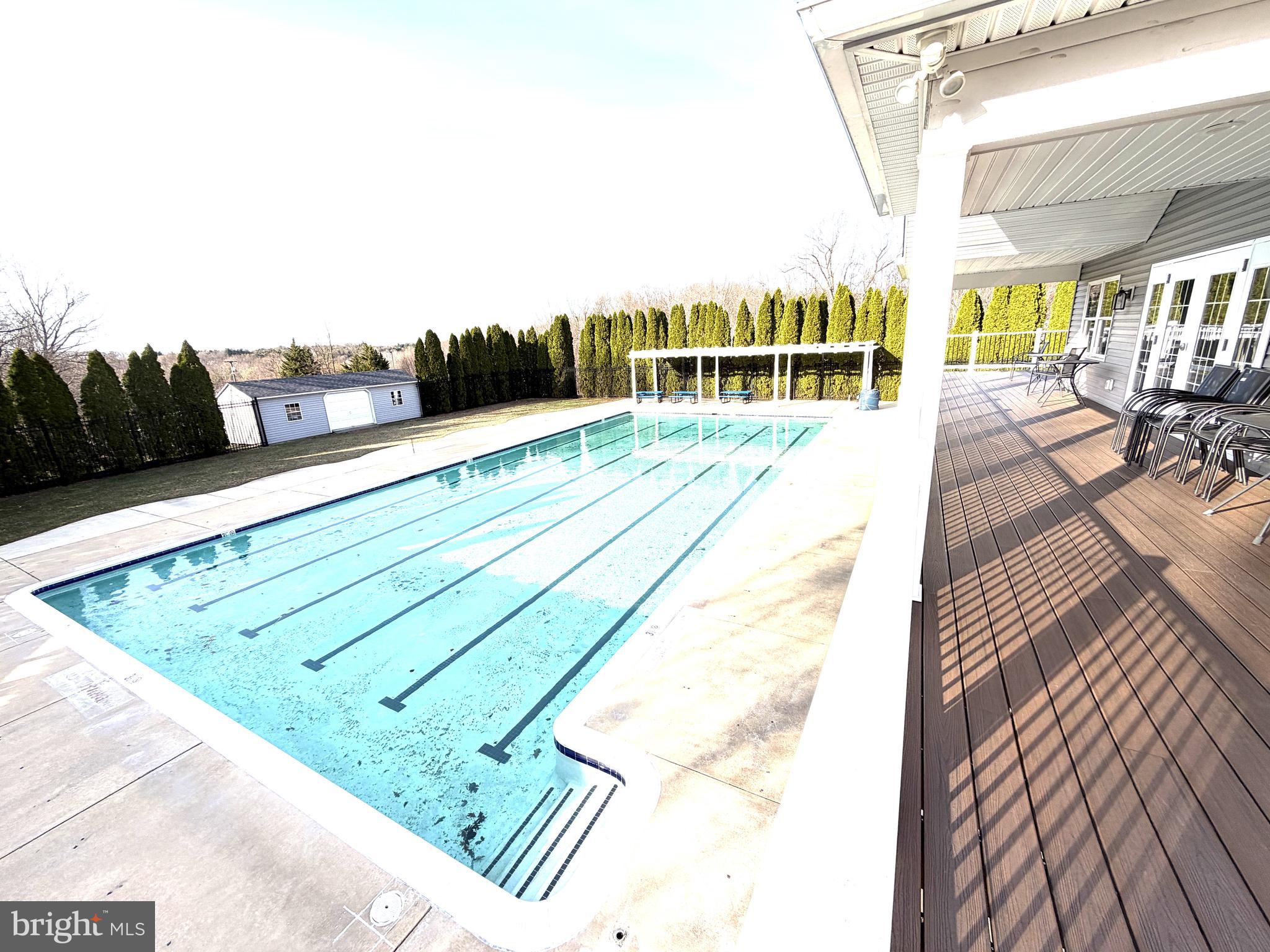 WINDSOR KNOLLS - Residential