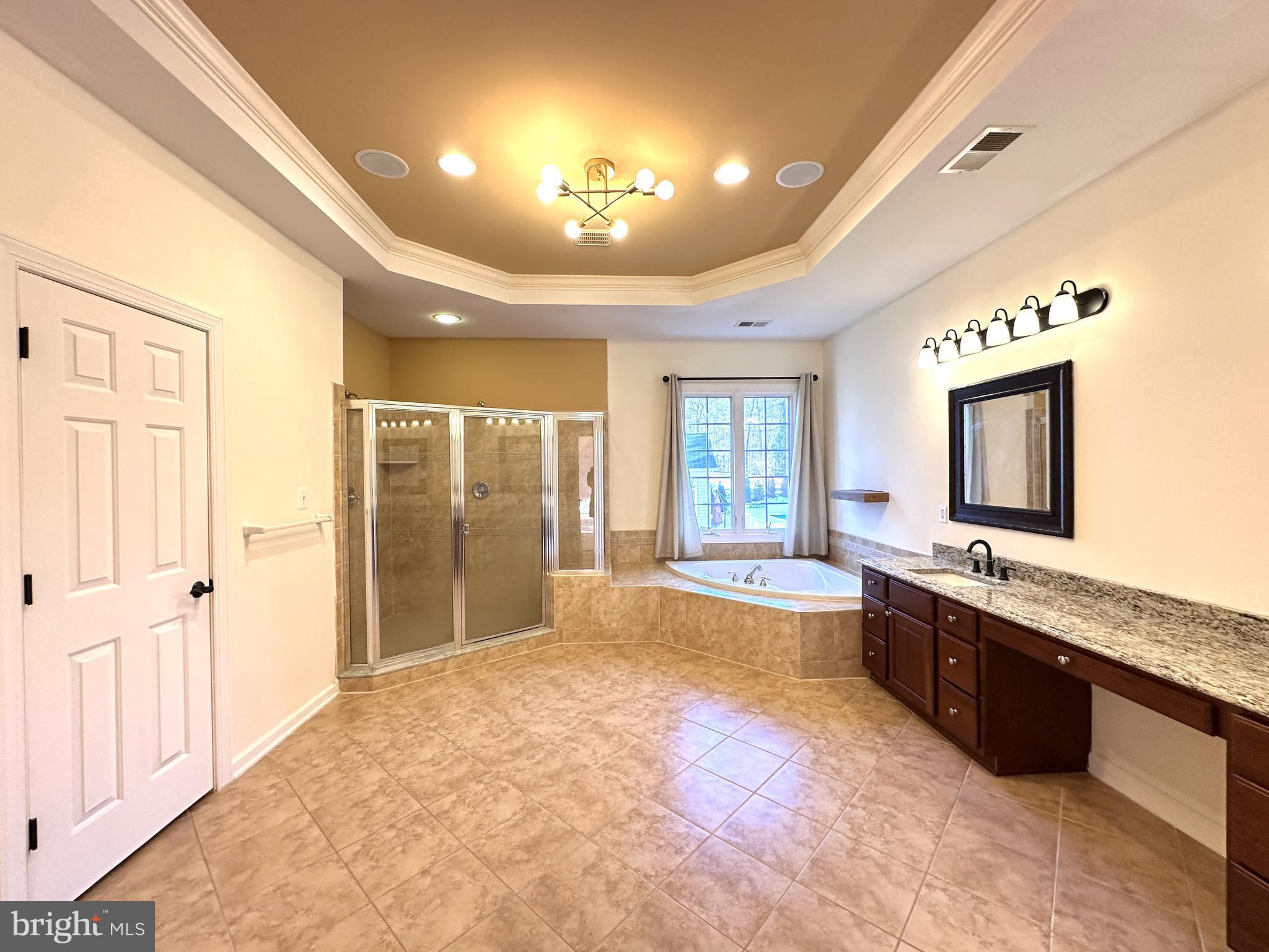 WINDSOR KNOLLS - Residential