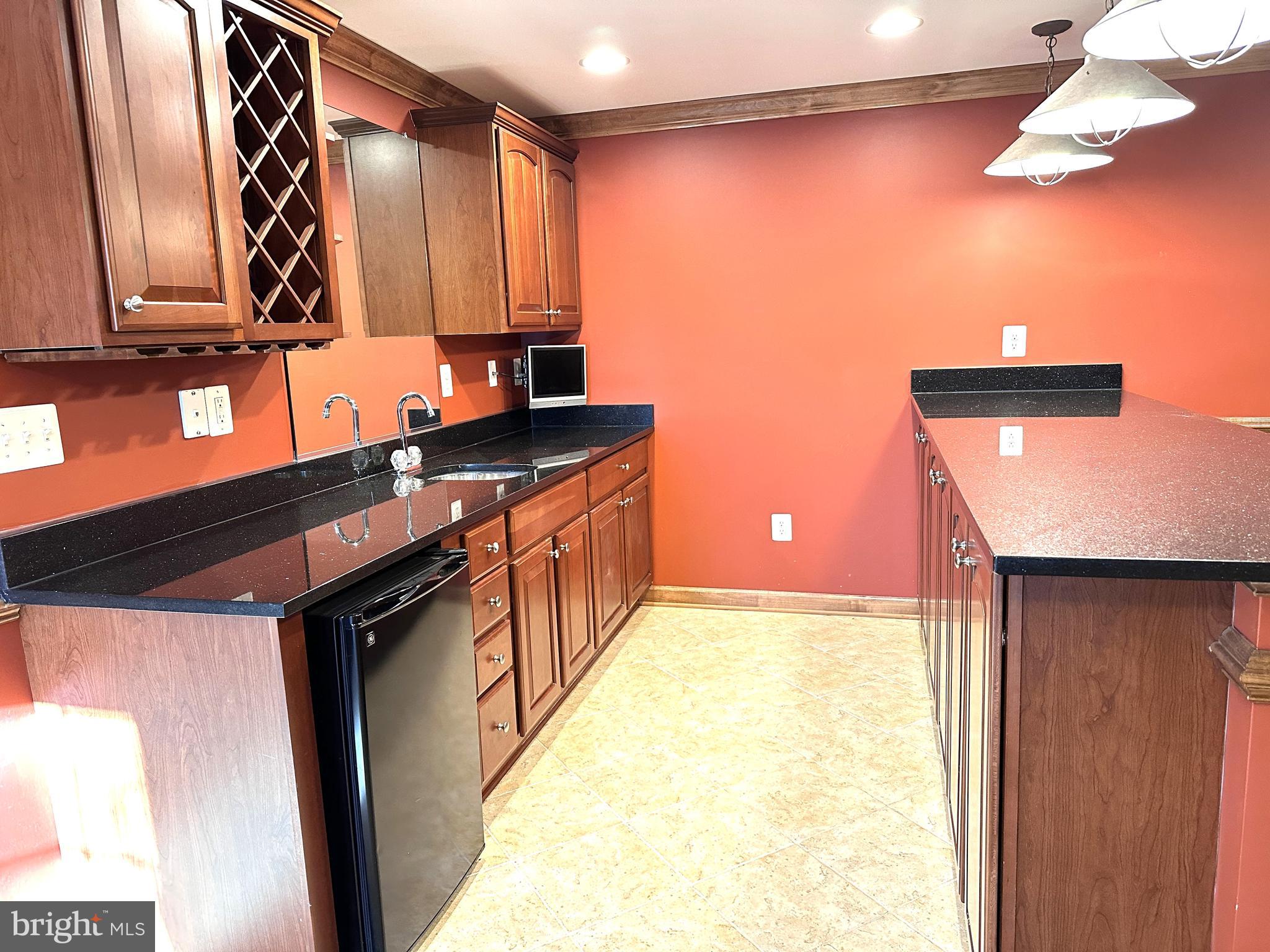 WINDSOR KNOLLS - Residential