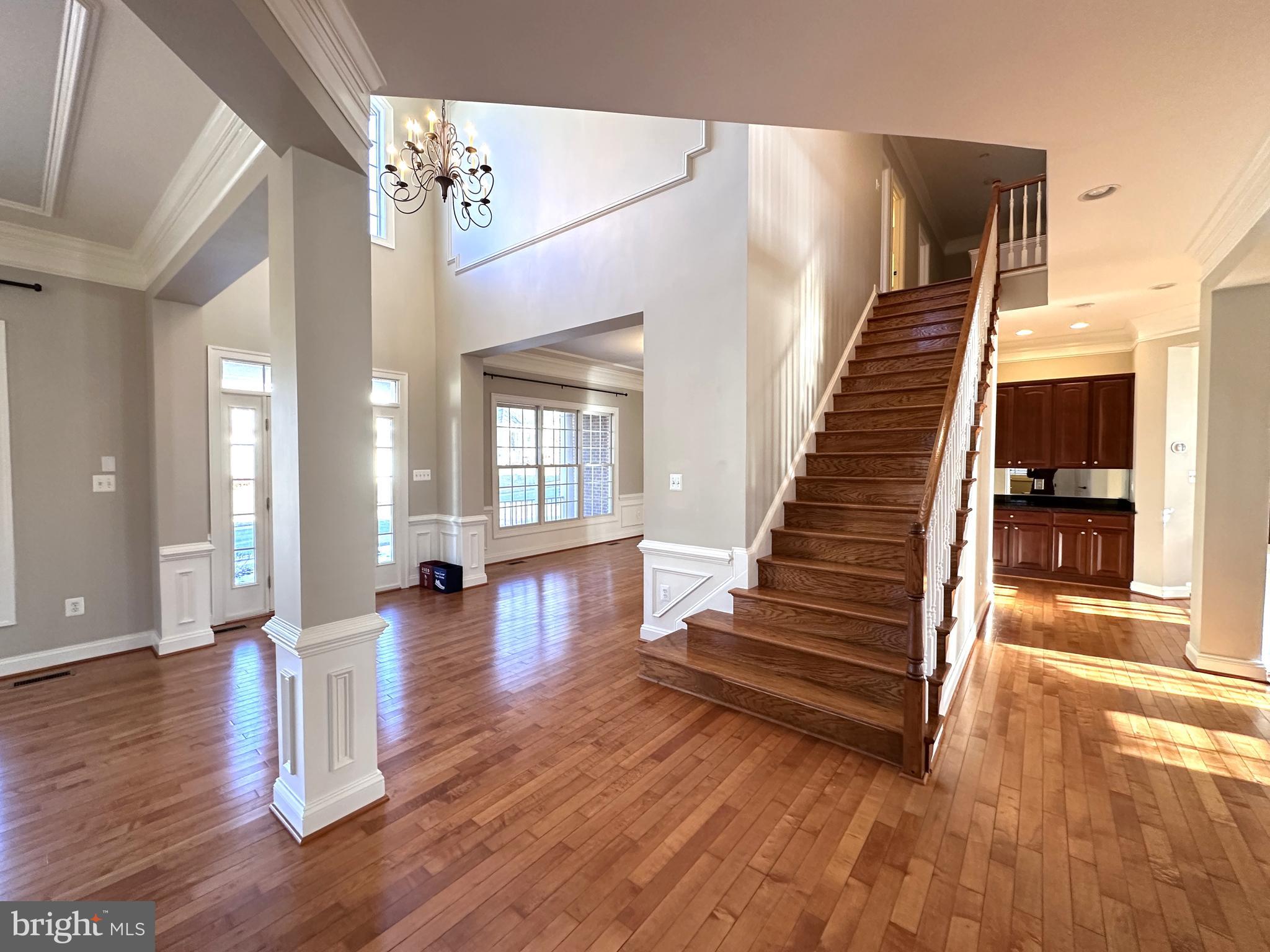 WINDSOR KNOLLS - Residential