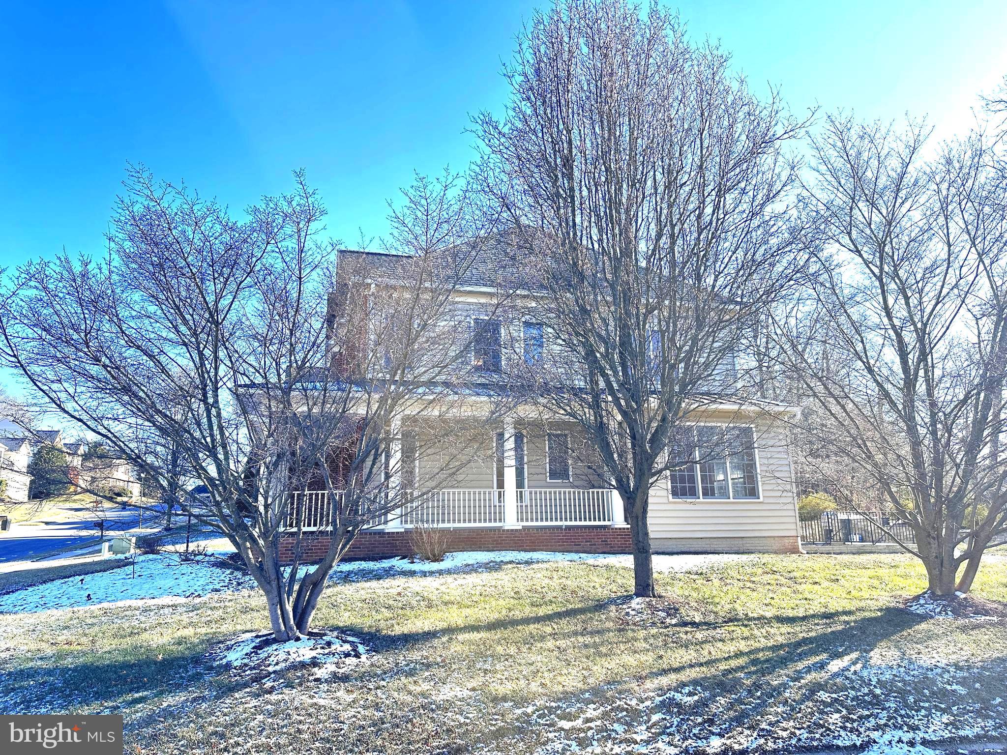 WINDSOR KNOLLS - Residential