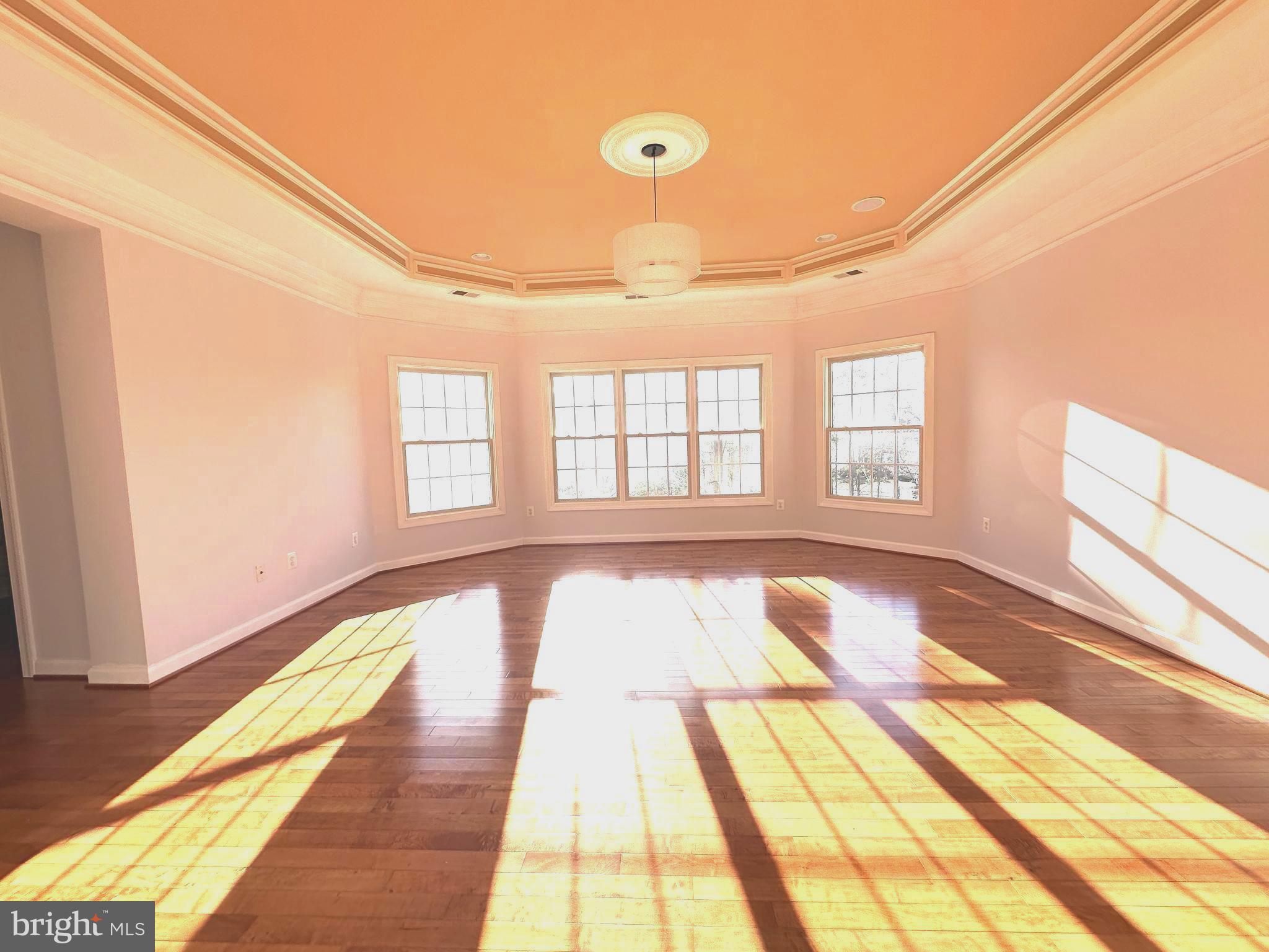 WINDSOR KNOLLS - Residential