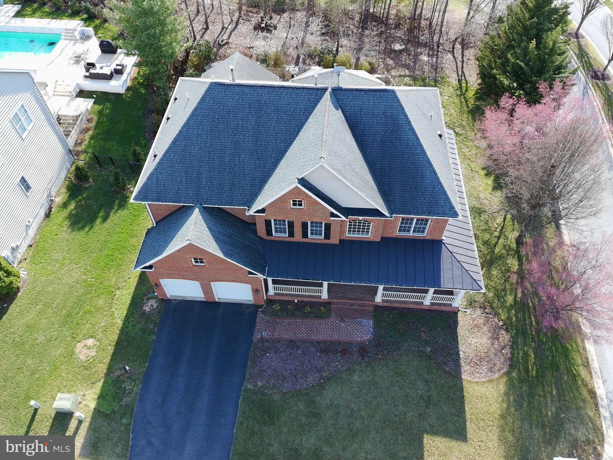 WINDSOR KNOLLS - Residential