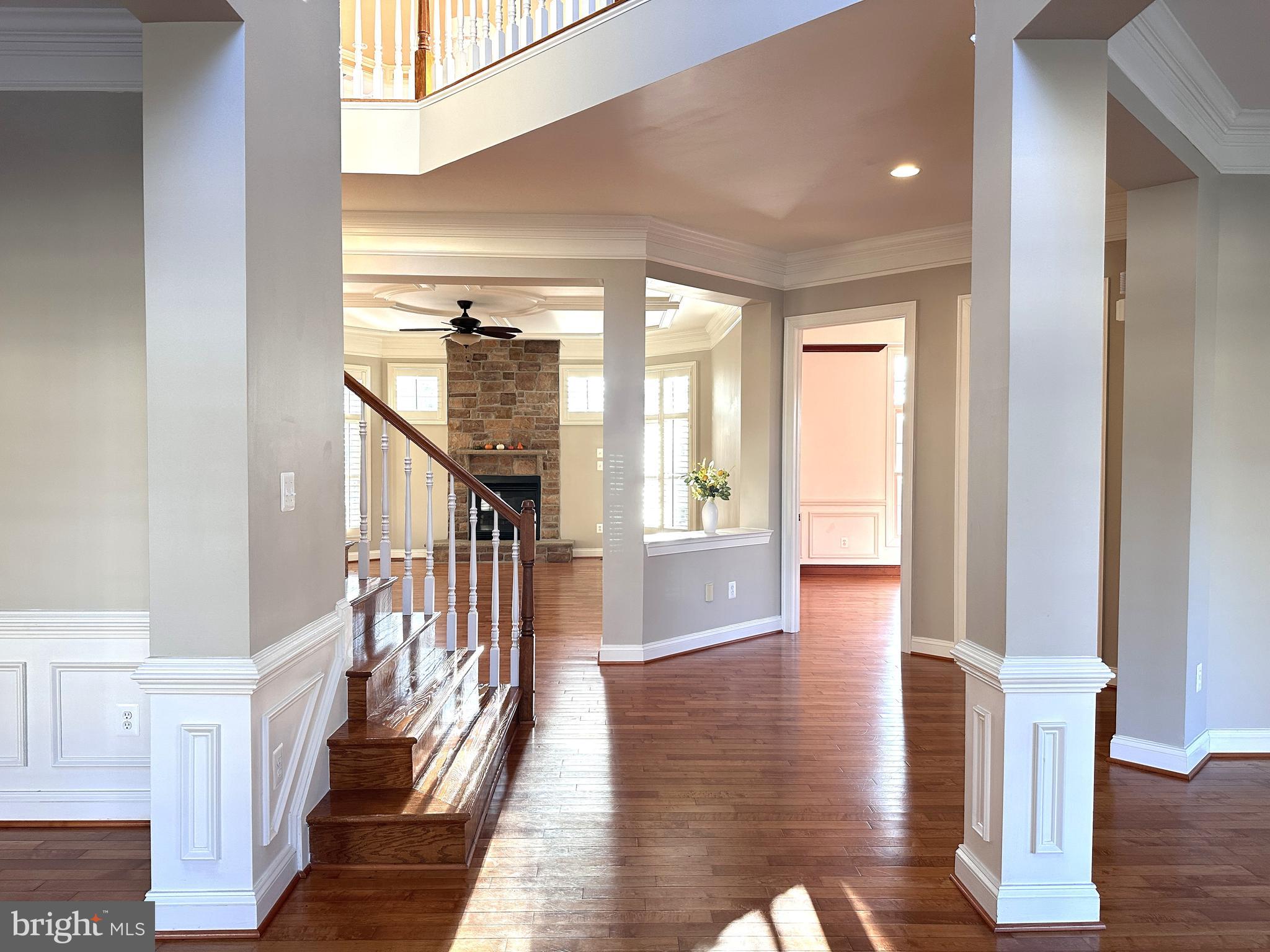 WINDSOR KNOLLS - Residential