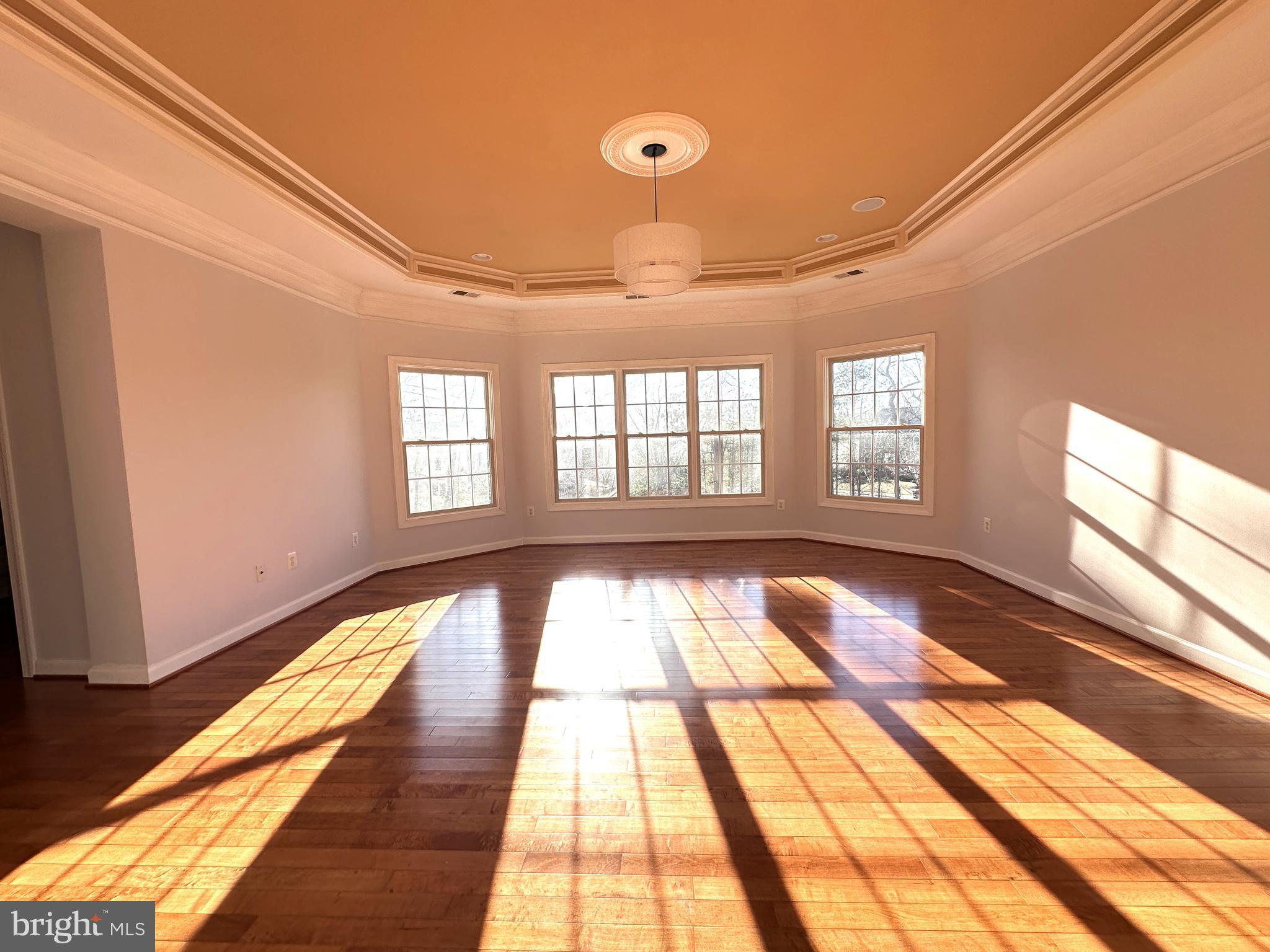 WINDSOR KNOLLS - Residential