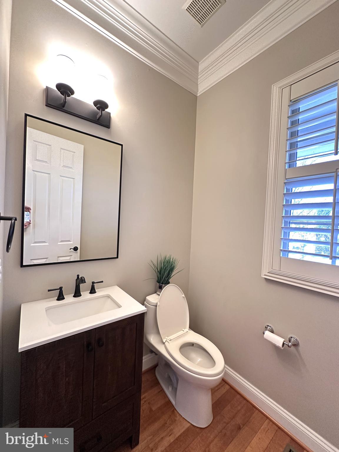 WINDSOR KNOLLS - Residential