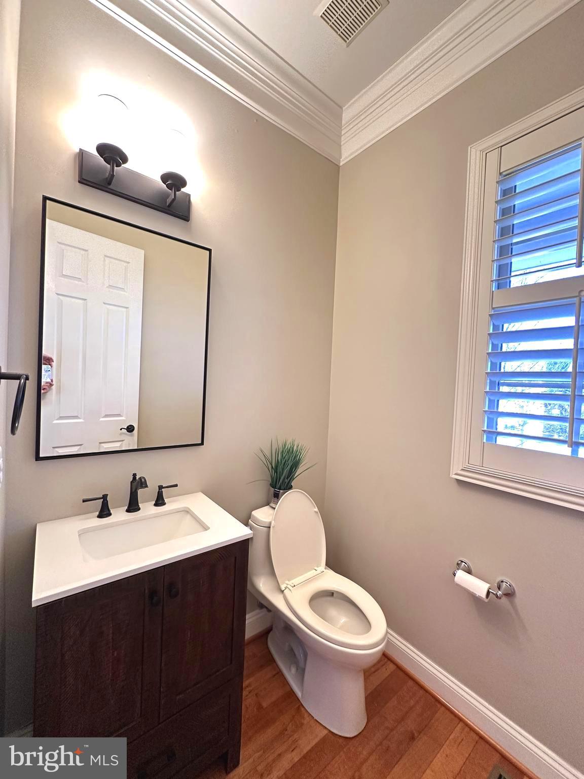 WINDSOR KNOLLS - Residential