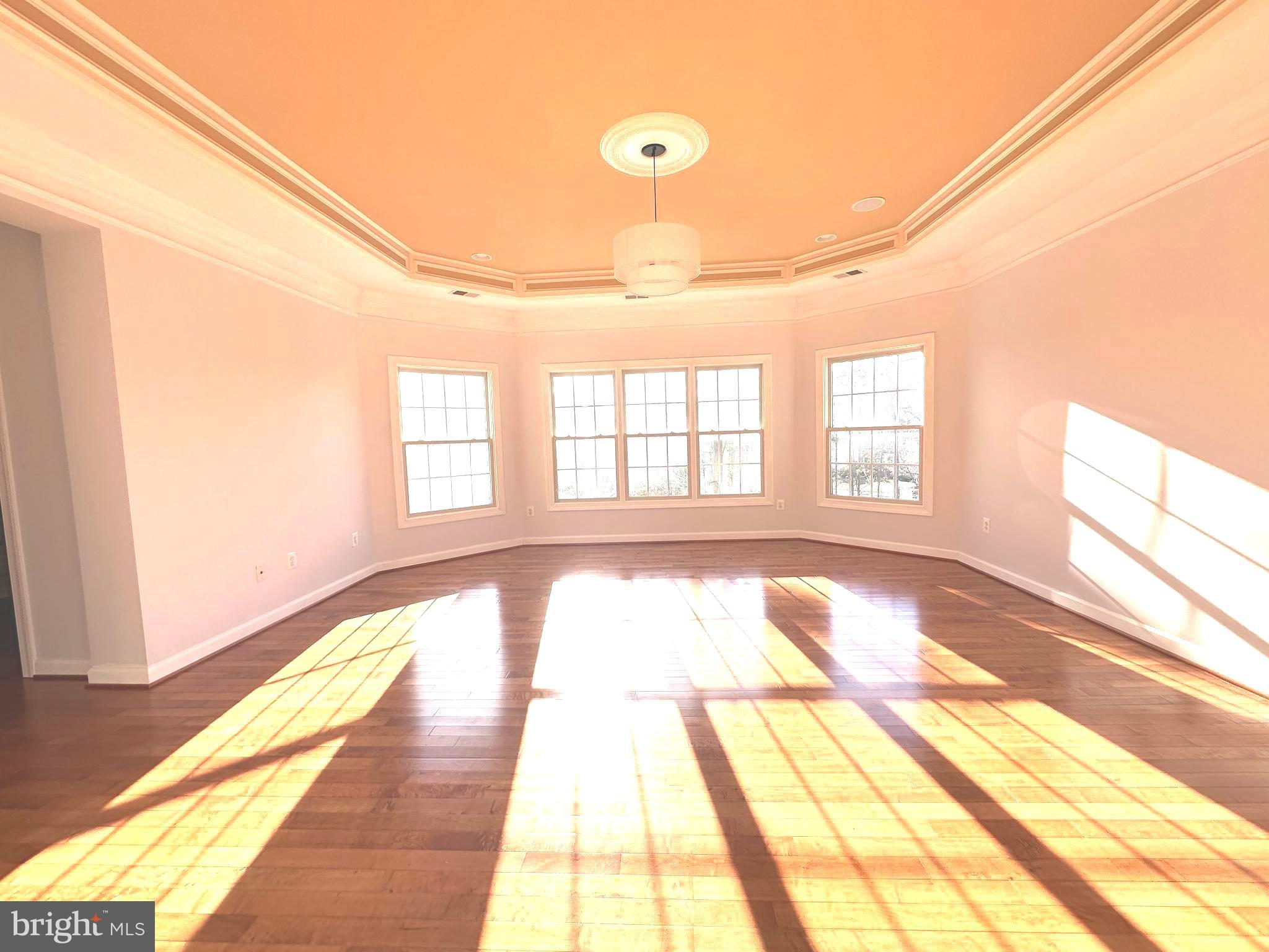 WINDSOR KNOLLS - Residential