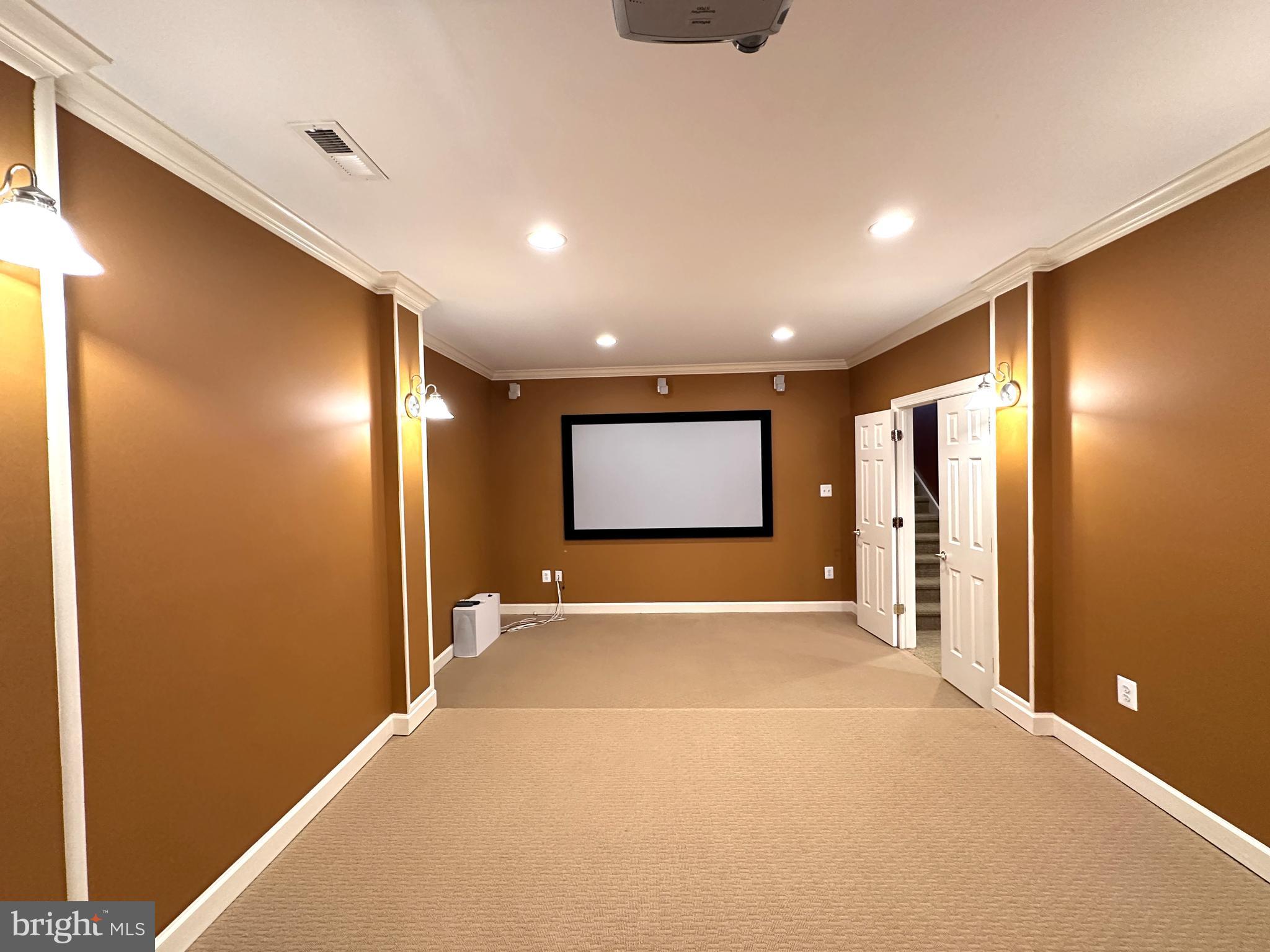 WINDSOR KNOLLS - Residential