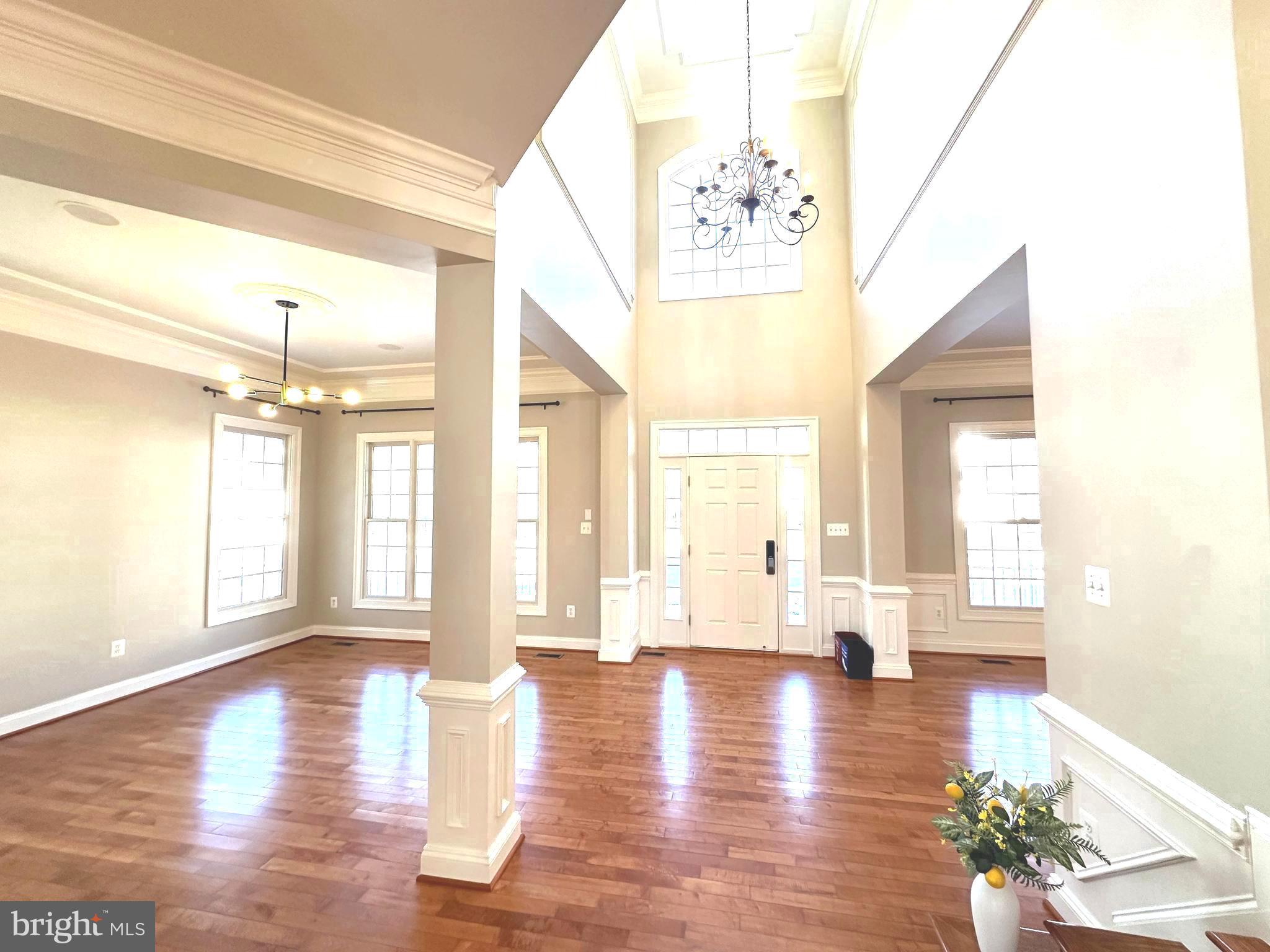 WINDSOR KNOLLS - Residential