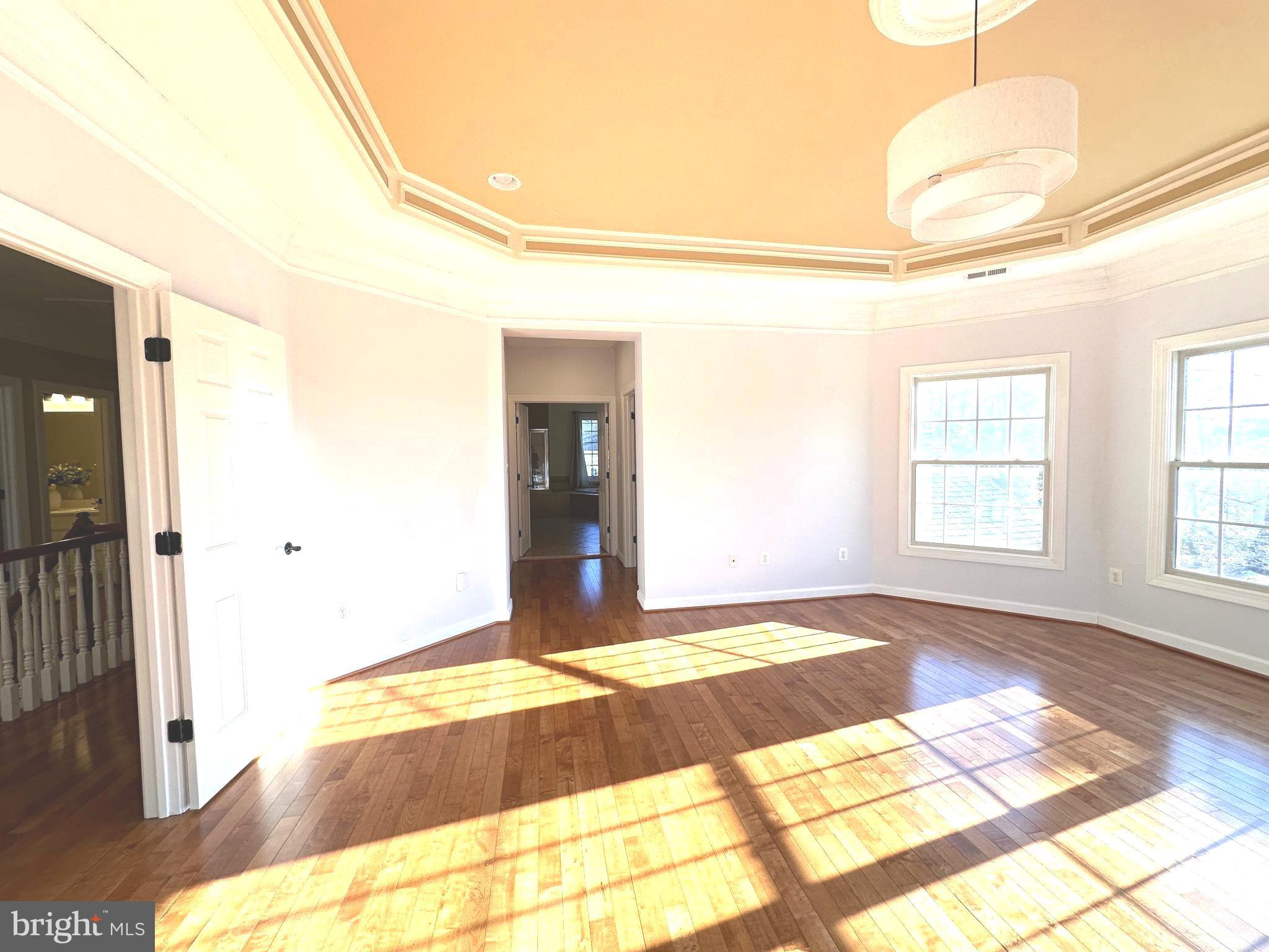 WINDSOR KNOLLS - Residential