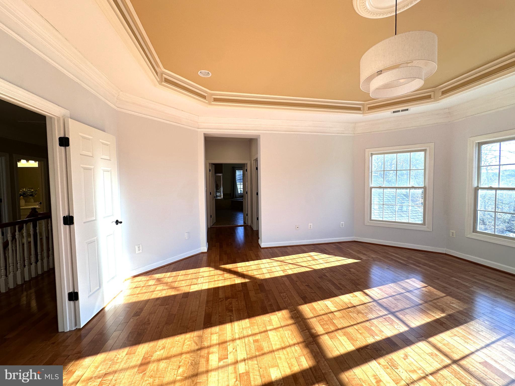 WINDSOR KNOLLS - Residential