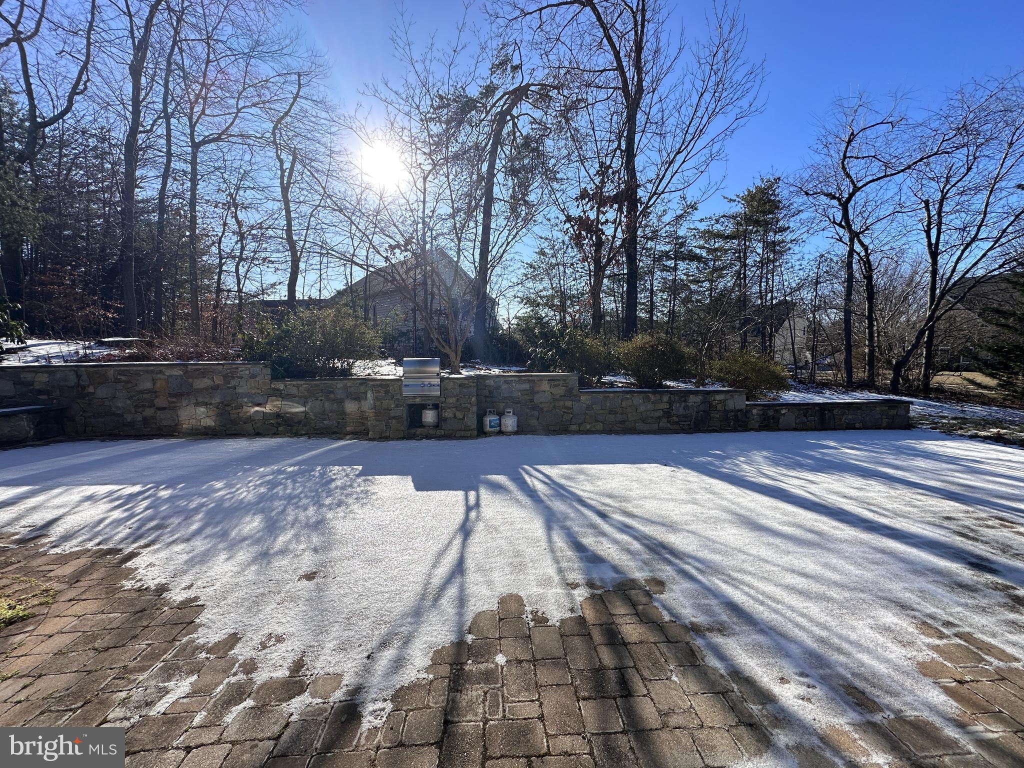 WINDSOR KNOLLS - Residential