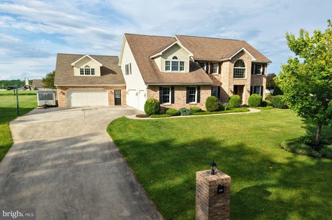 Photo of 4171 Fletcher Drive, GREENCASTLE, PA 17225 (MLS # PAFL2034986)