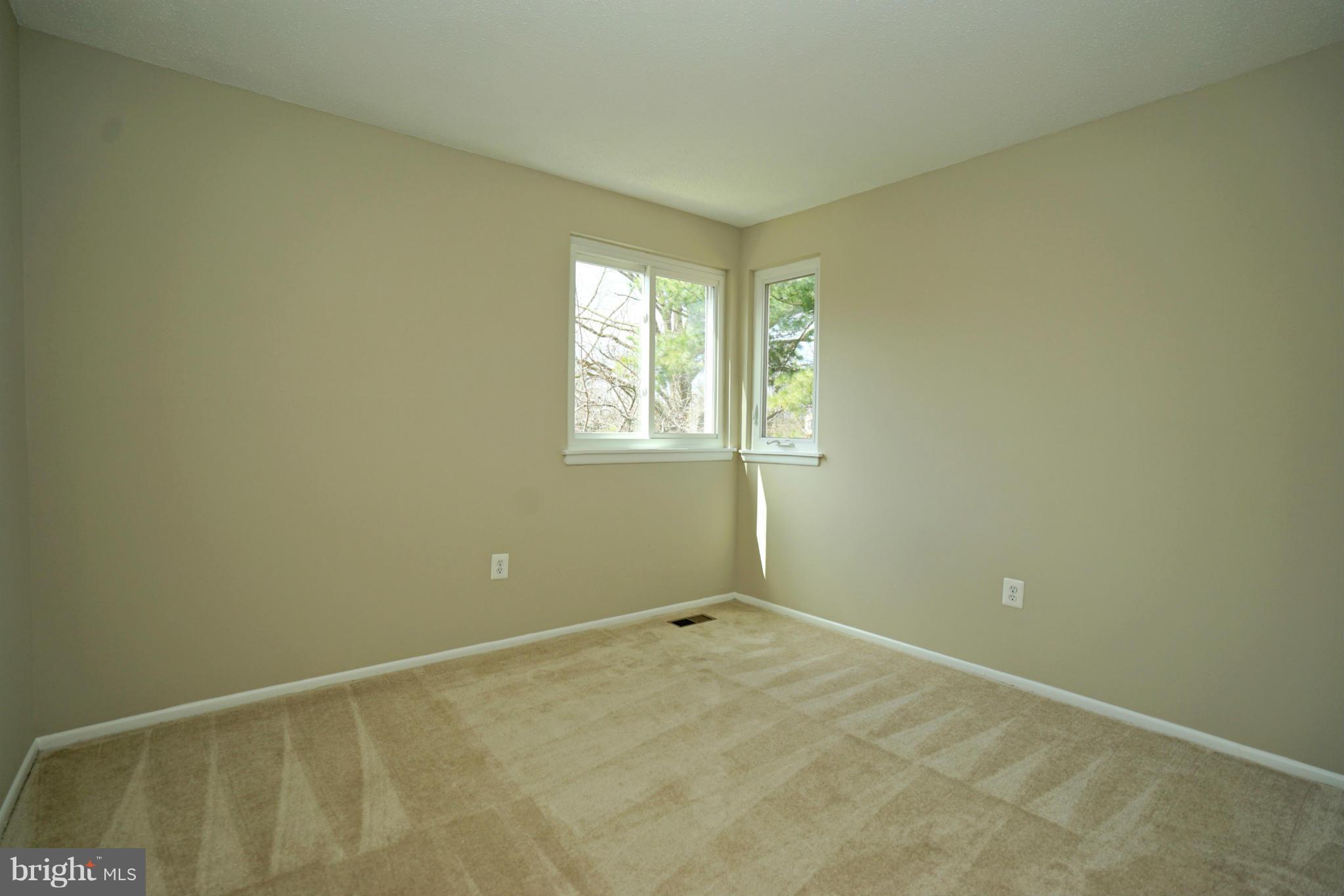 COUNTRYSIDE - Residential