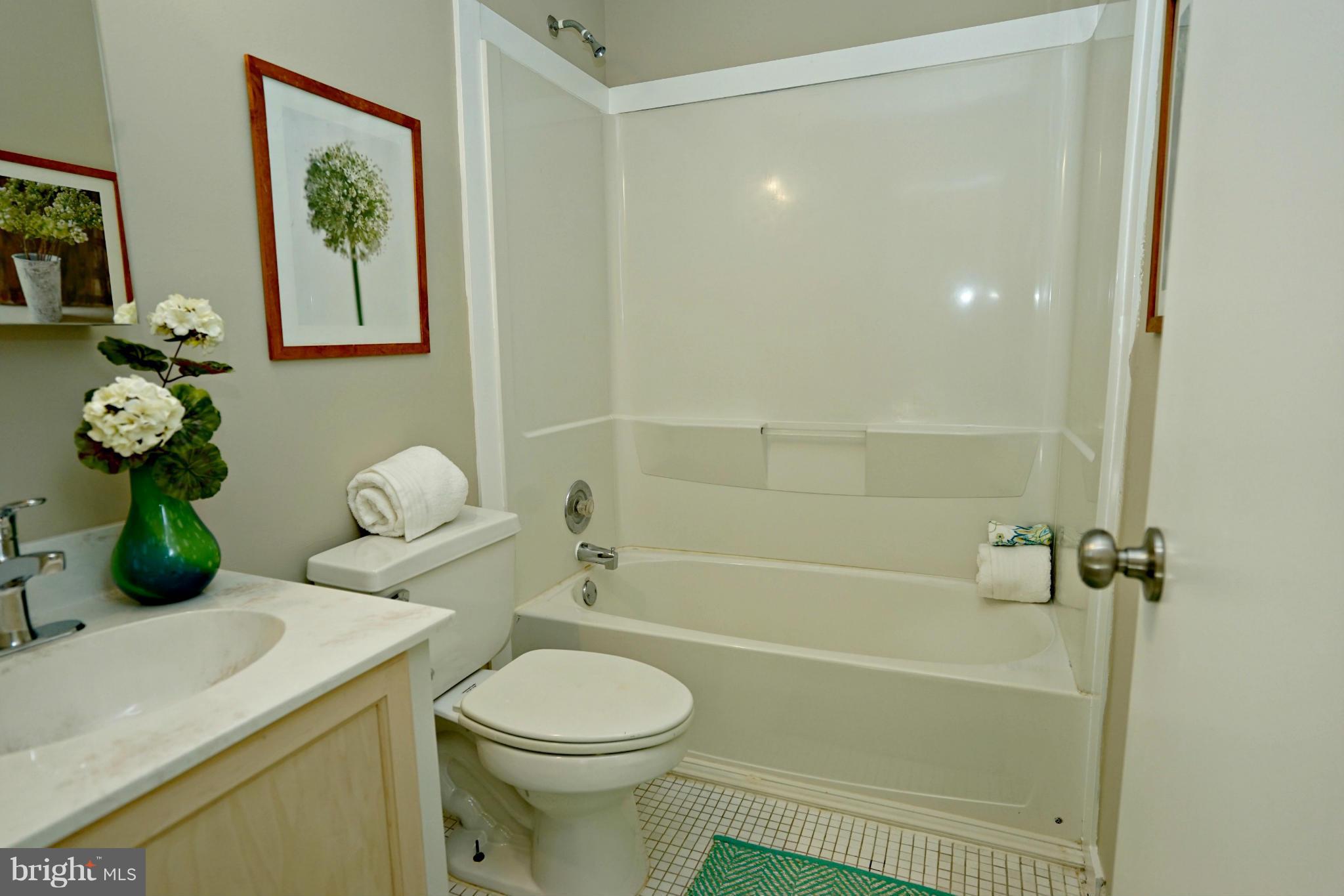 COUNTRYSIDE - Residential