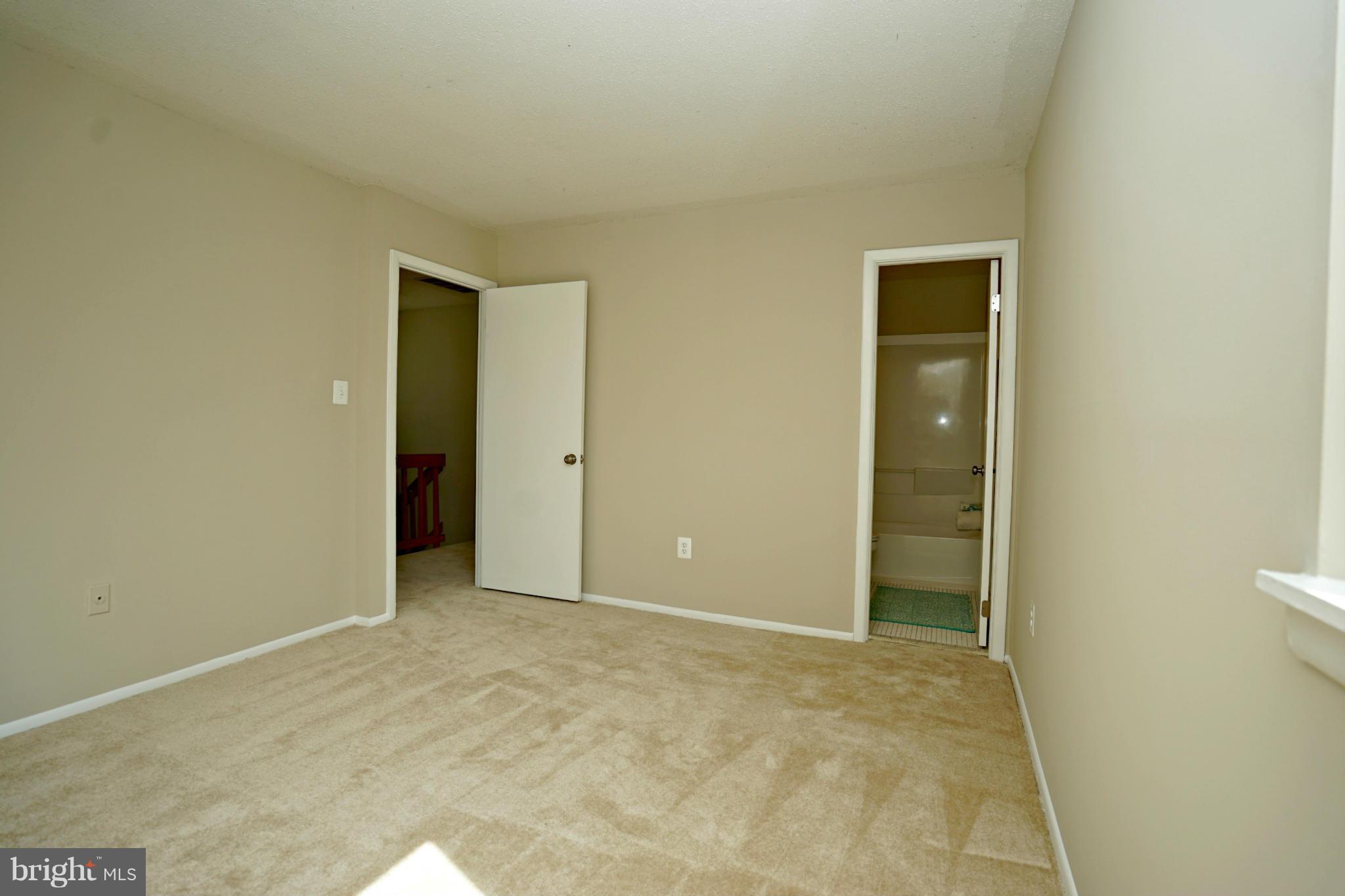 COUNTRYSIDE - Residential